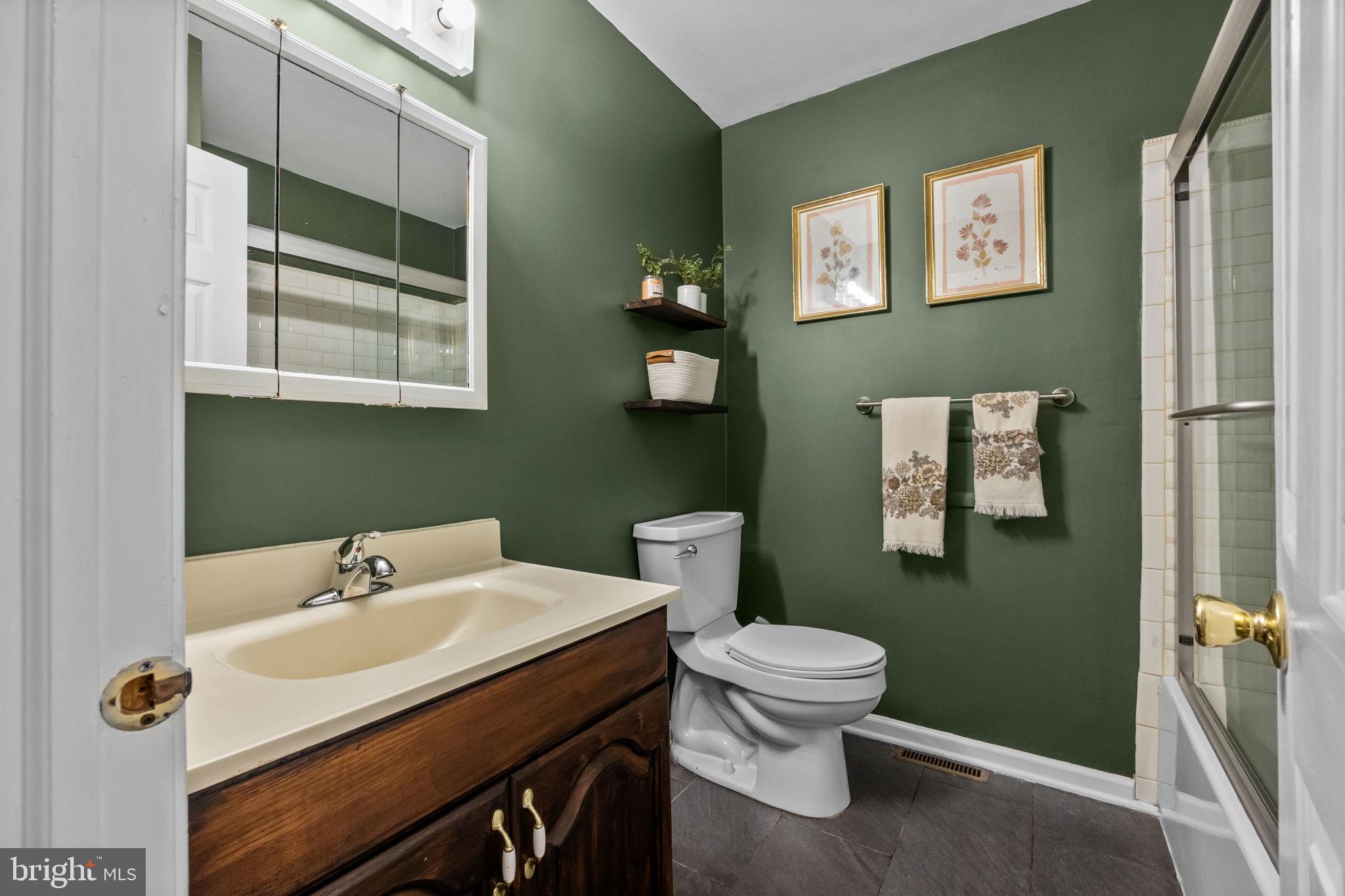 FAIRWOOD - Residential