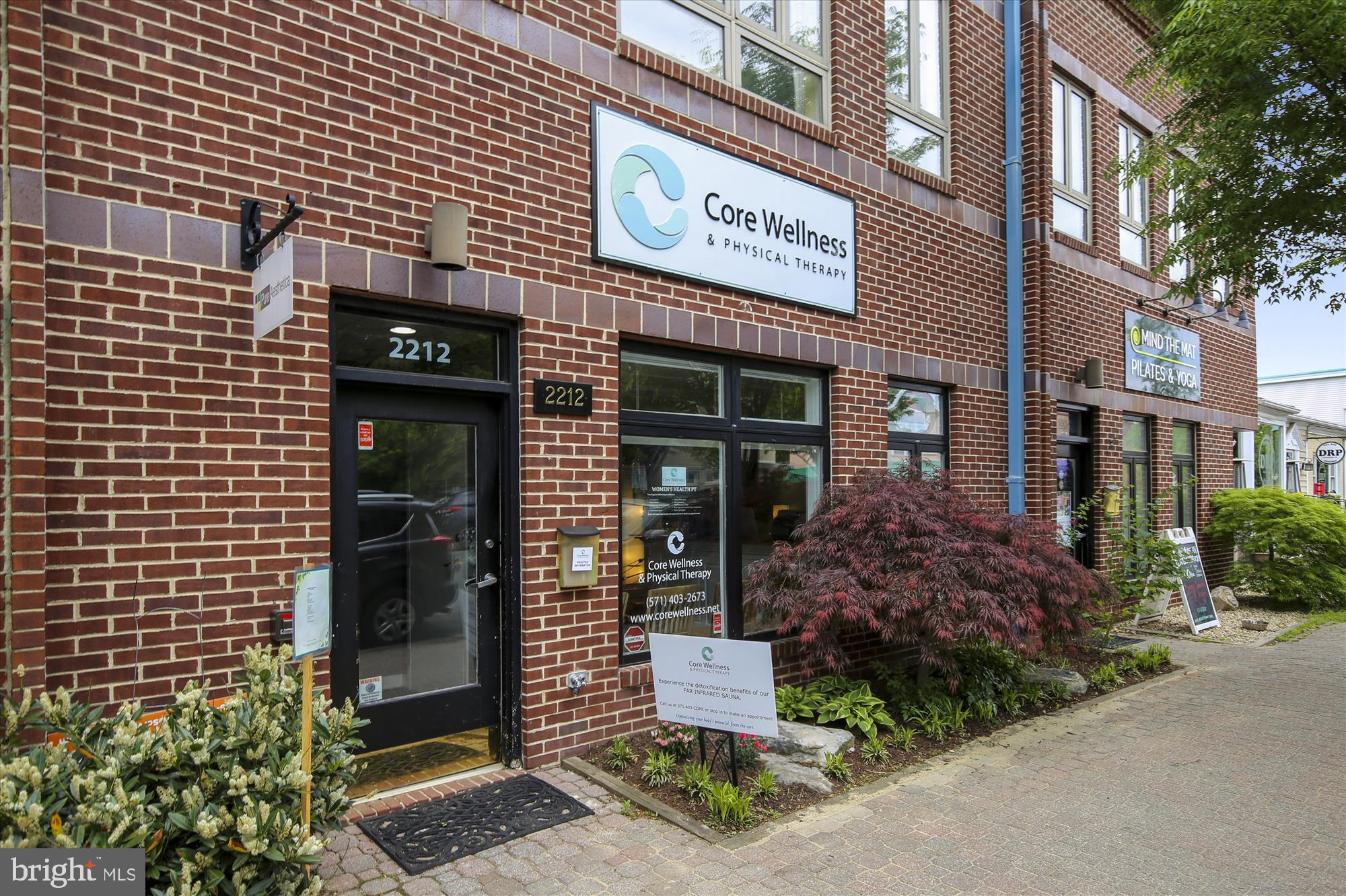 RIVER TERRACE - Residential Lease