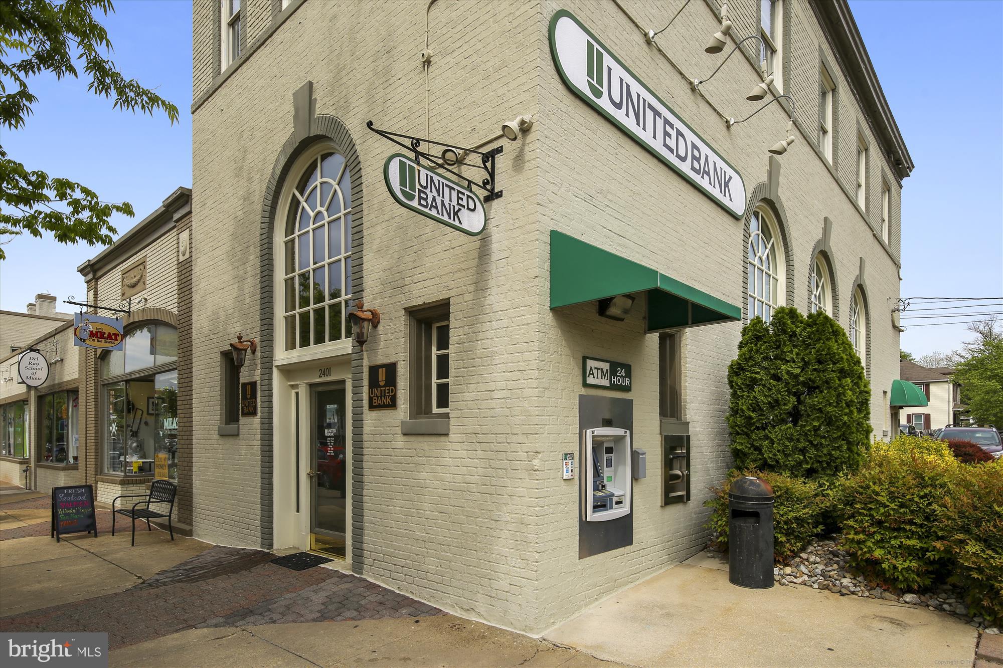 RIVER TERRACE - Residential Lease