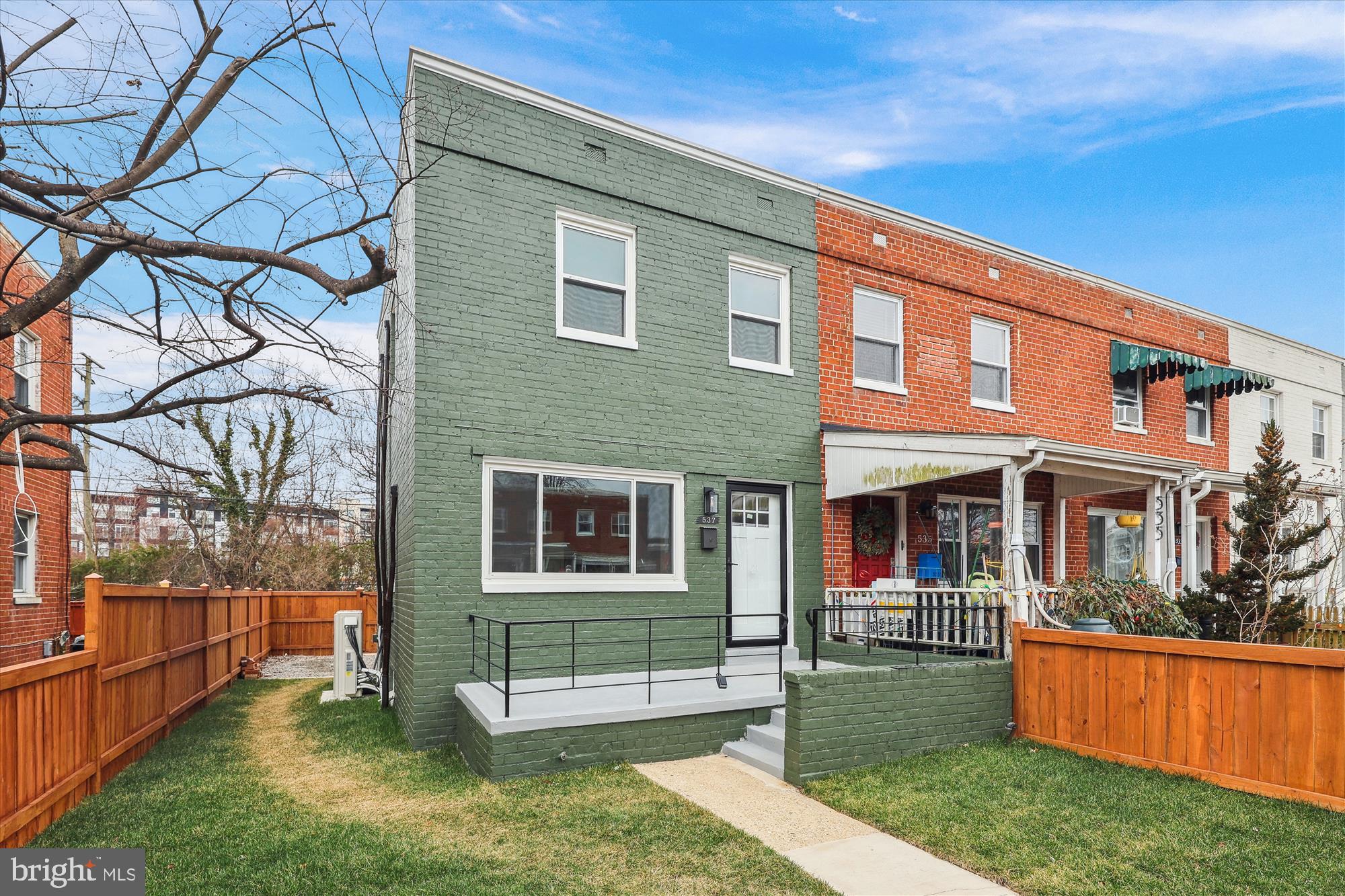 RIVER TERRACE - Residential Lease