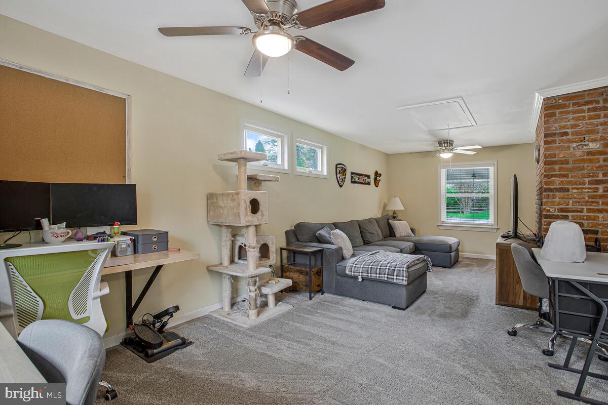 ROBINSON KNOLLS - Residential