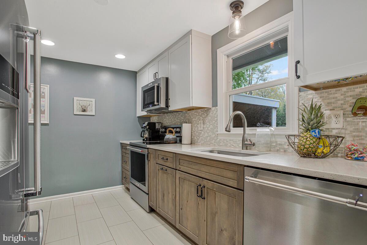 ROBINSON KNOLLS - Residential