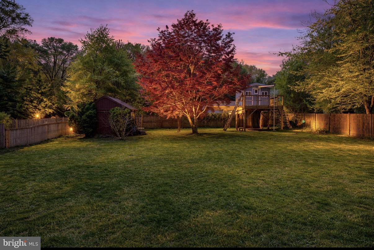 ROBINSON KNOLLS - Residential