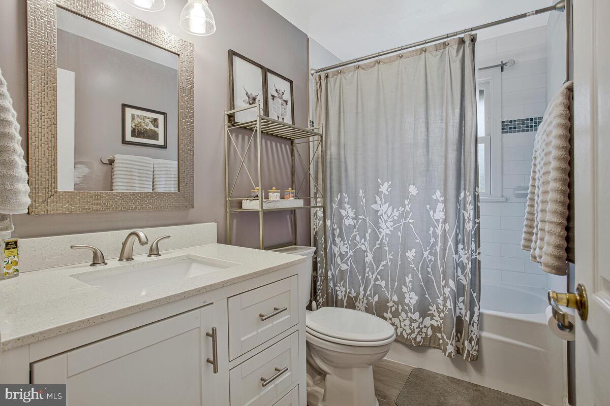 ROBINSON KNOLLS - Residential