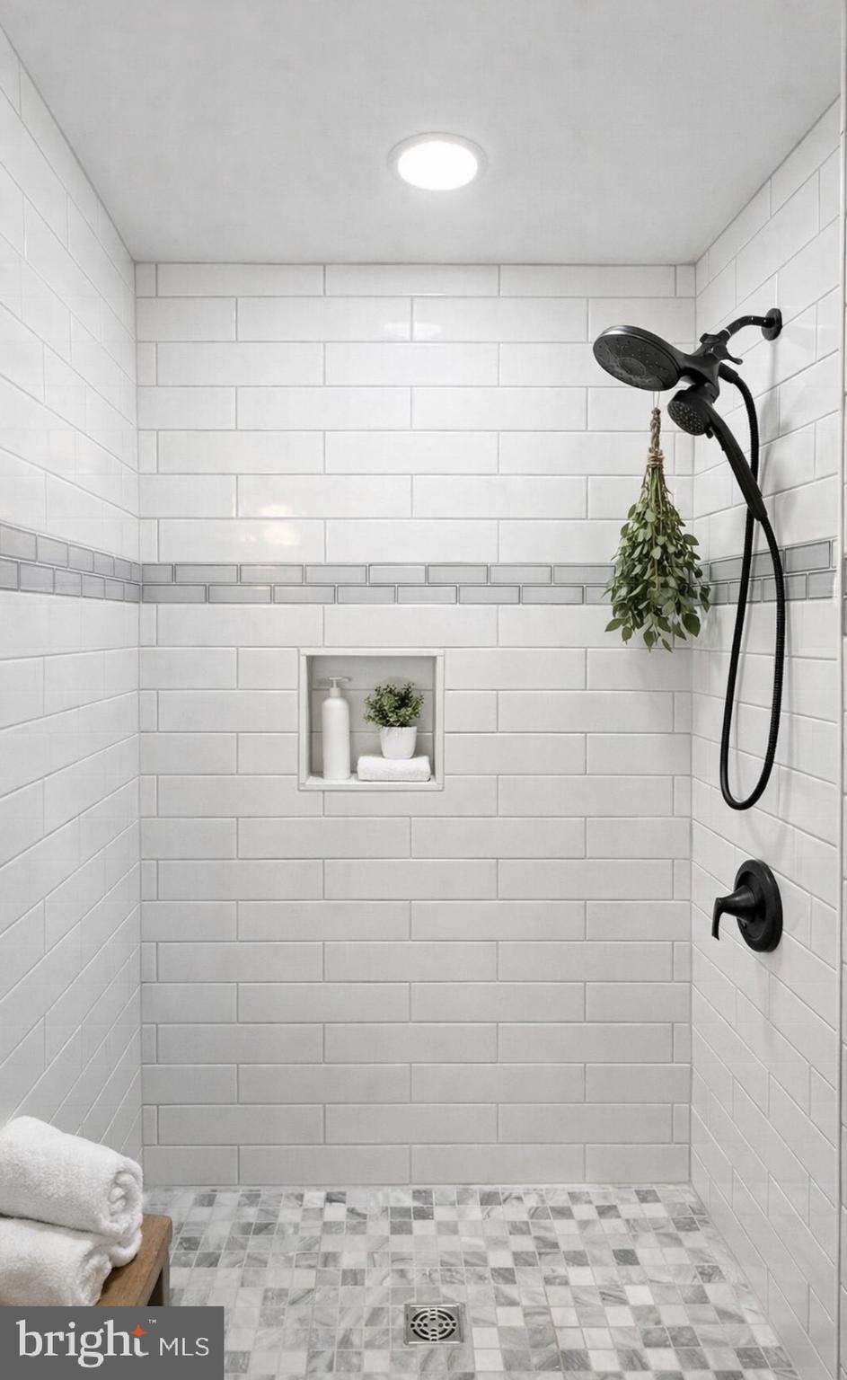 ROBINSON KNOLLS - Residential