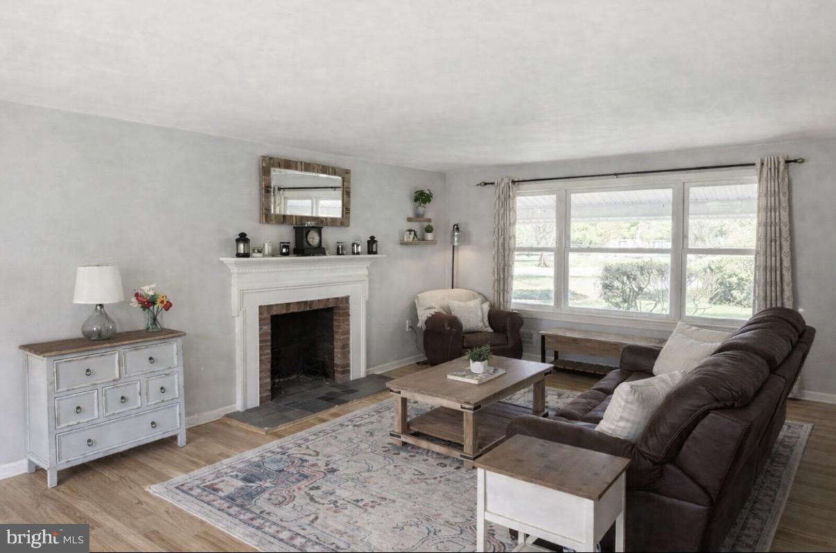 ROBINSON KNOLLS - Residential