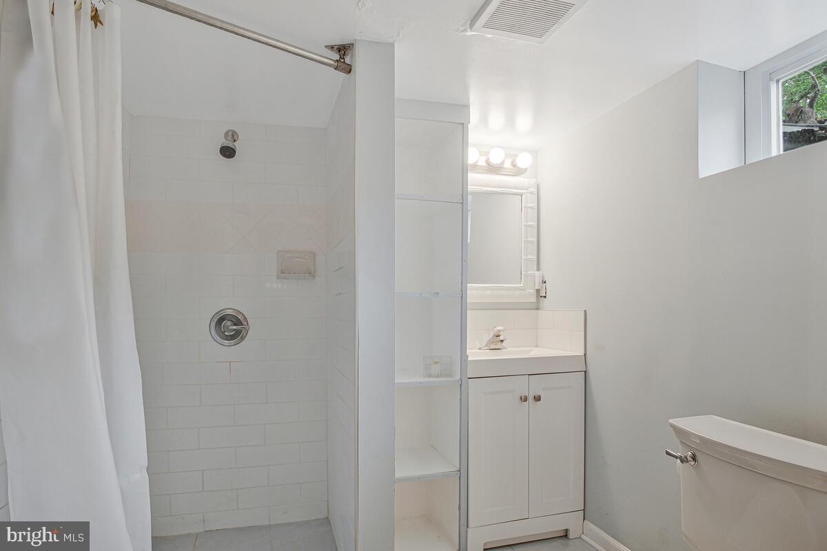 ROBINSON KNOLLS - Residential