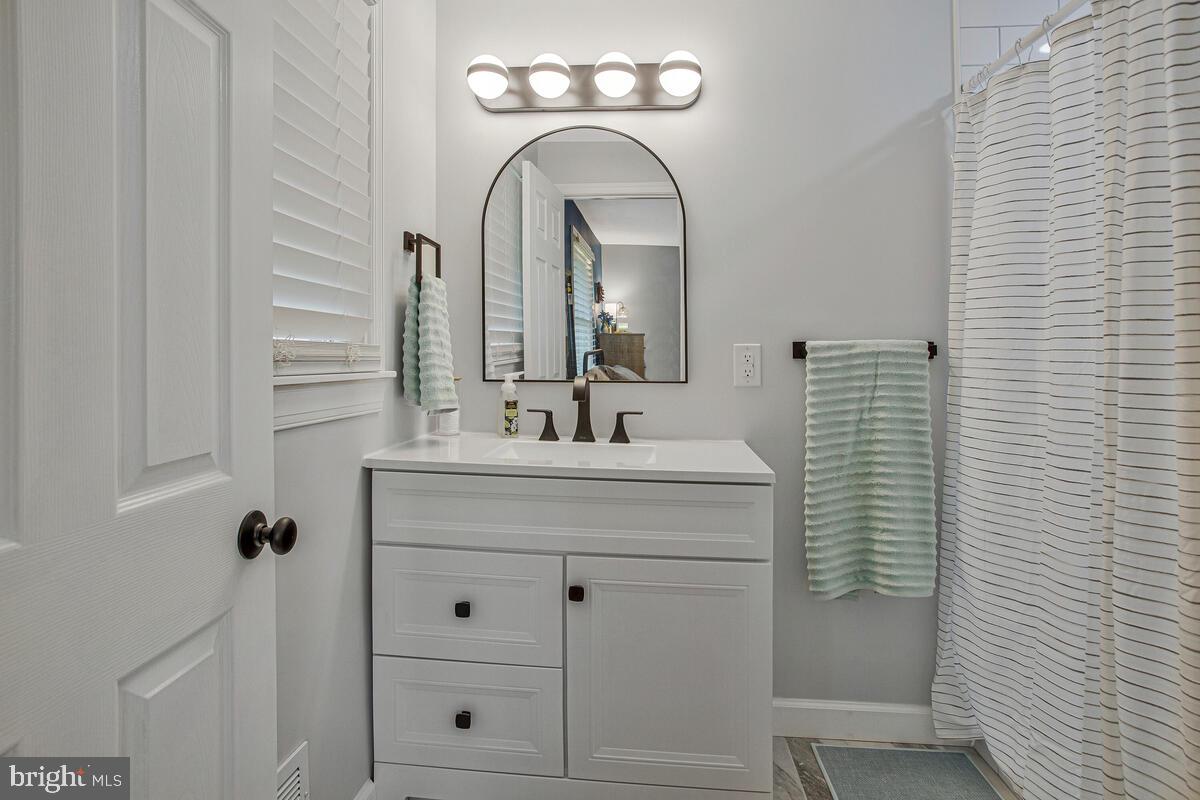 ROBINSON KNOLLS - Residential