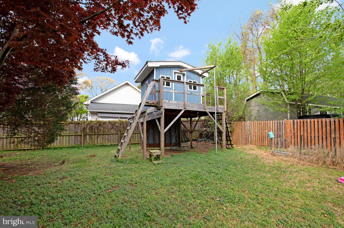 ROBINSON KNOLLS - Residential