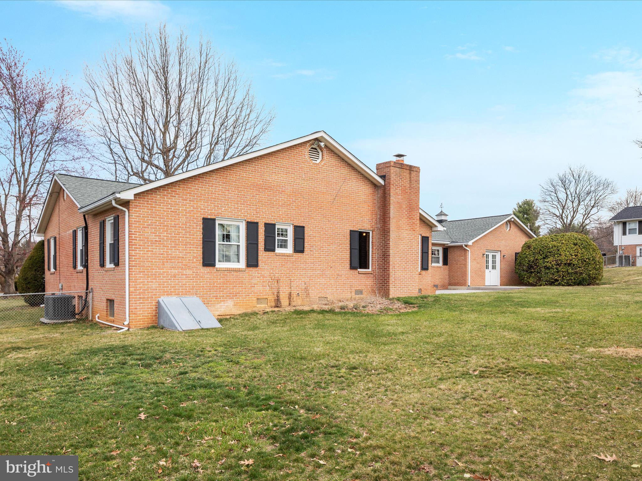 TUSCAWILLA HILLS - Residential