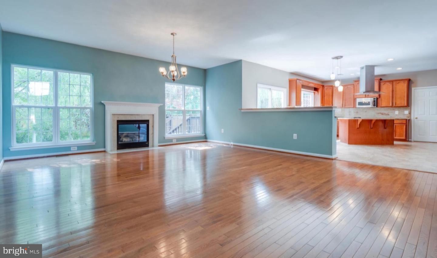 BARRETTS CROSSING - Residential Lease