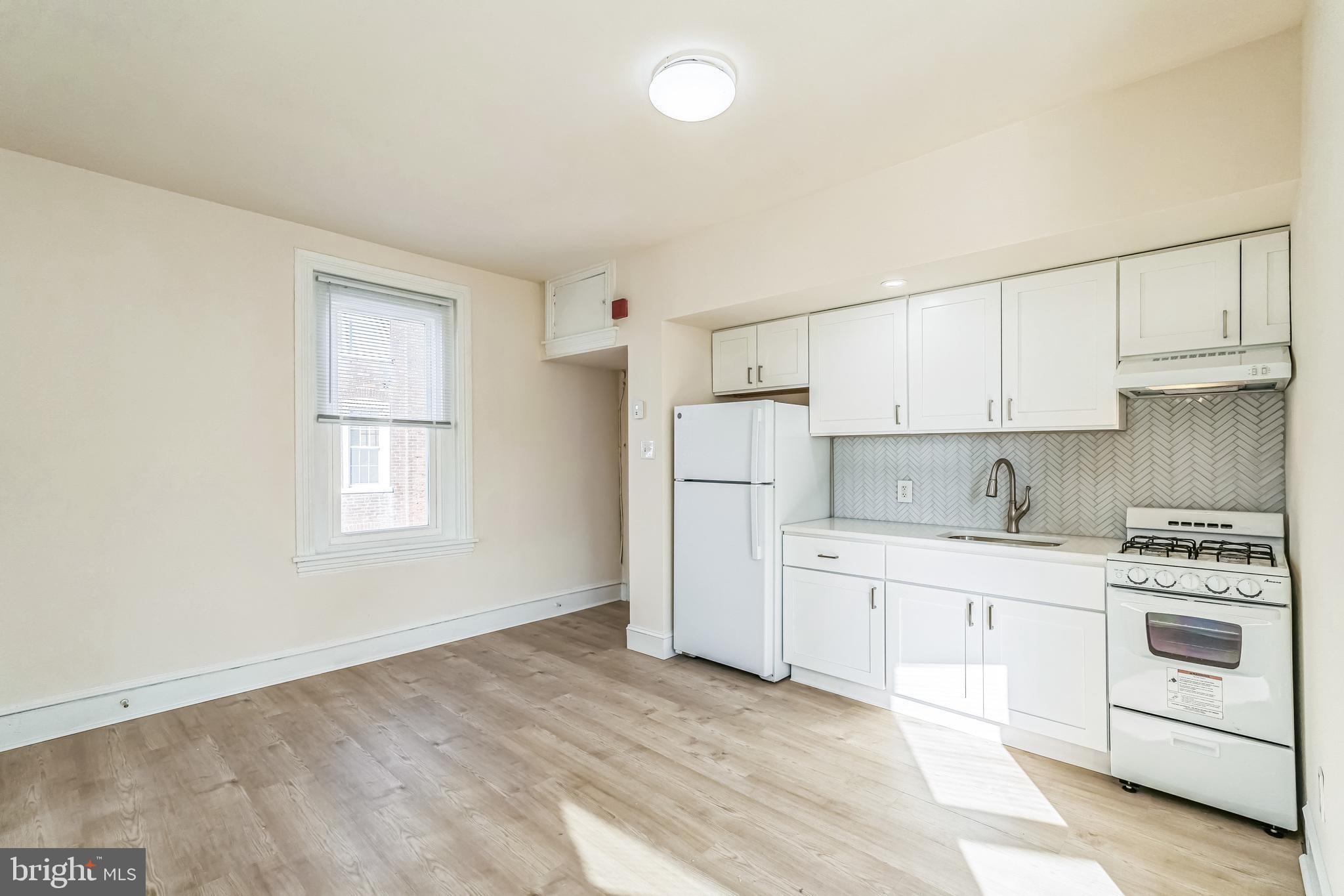 ROXBOROUGH - Residential Lease