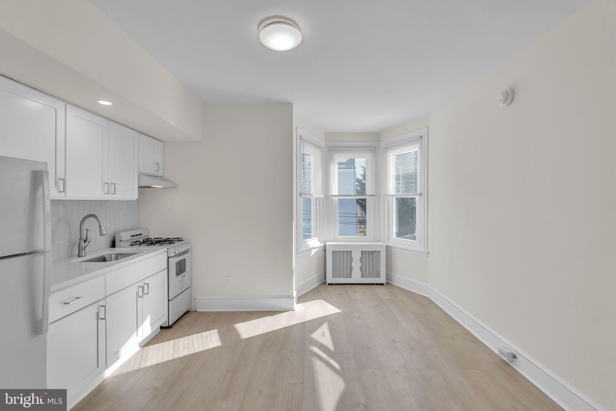 ROXBOROUGH - Residential Lease