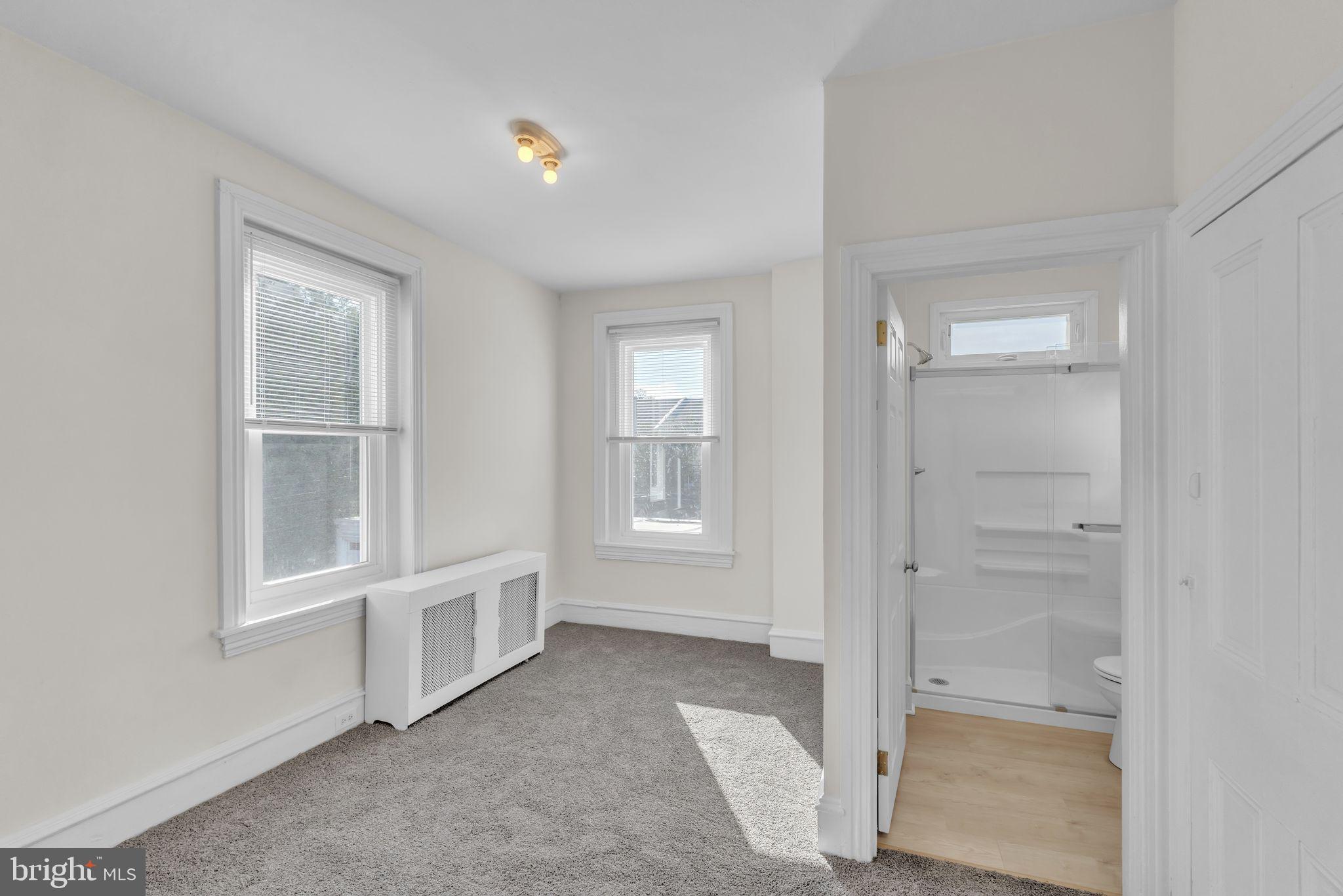 ROXBOROUGH - Residential Lease