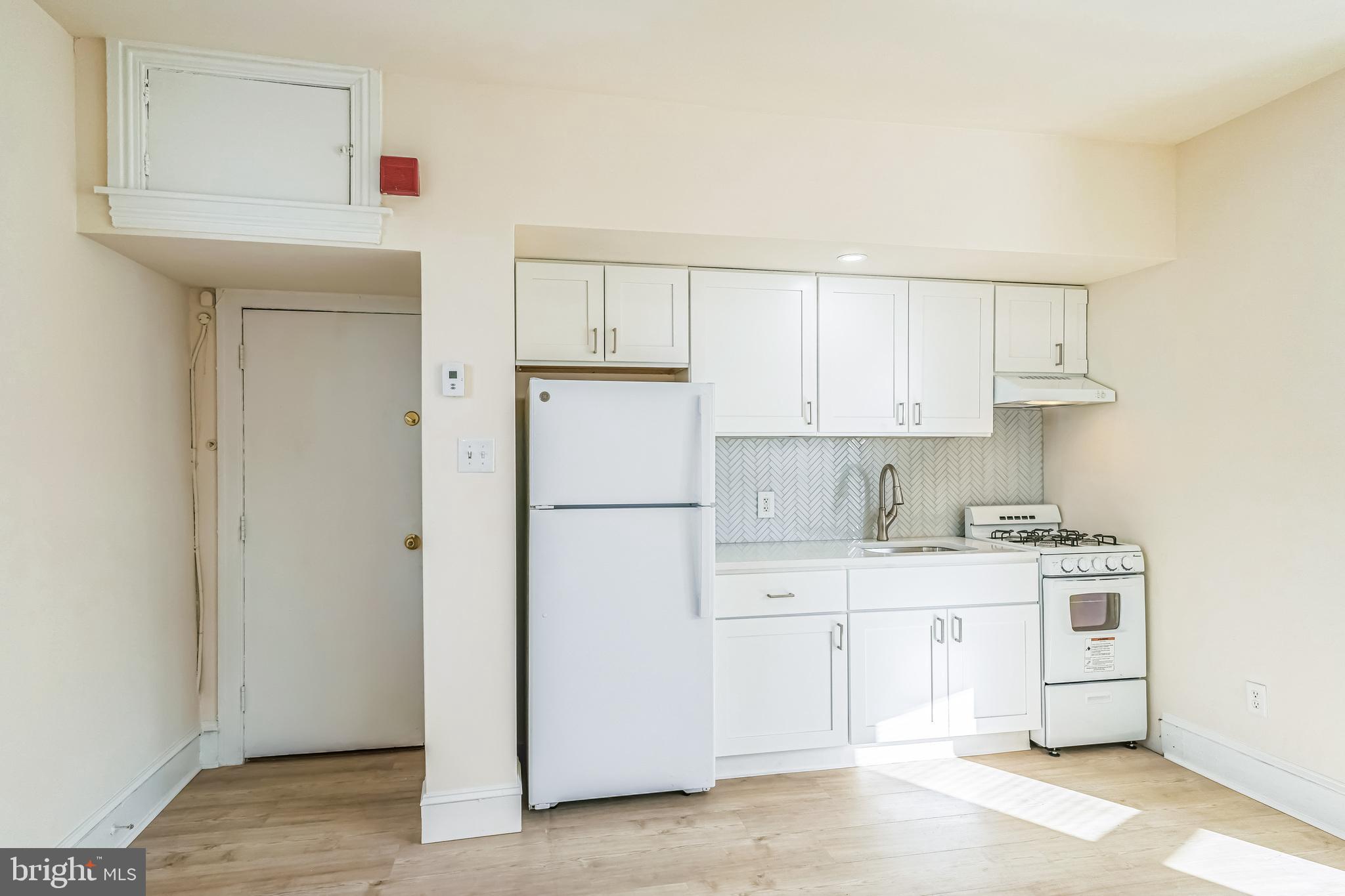 ROXBOROUGH - Residential Lease