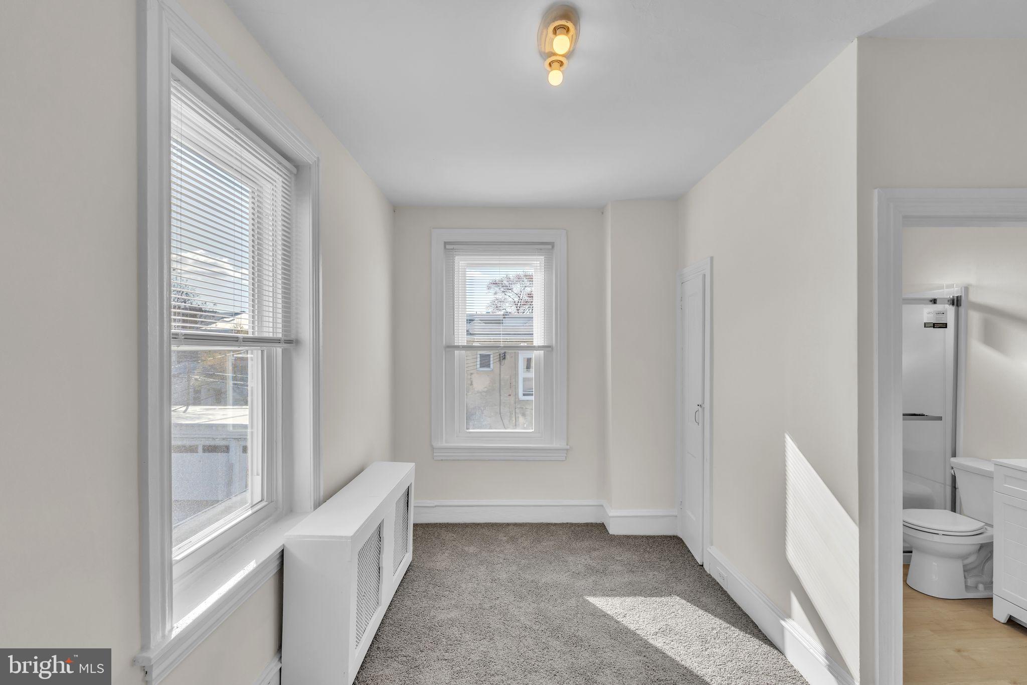 ROXBOROUGH - Residential Lease