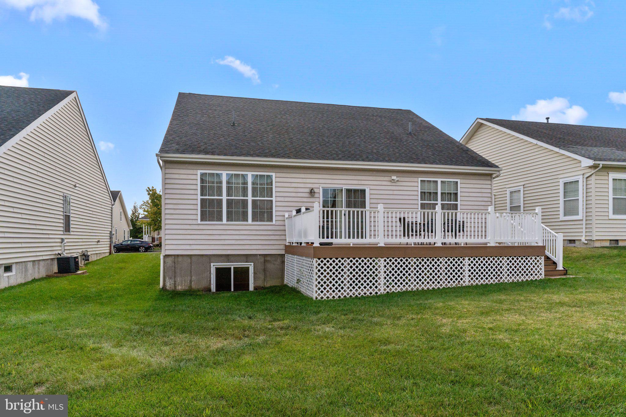 ARBOURS AT EAGLE POINT - Residential