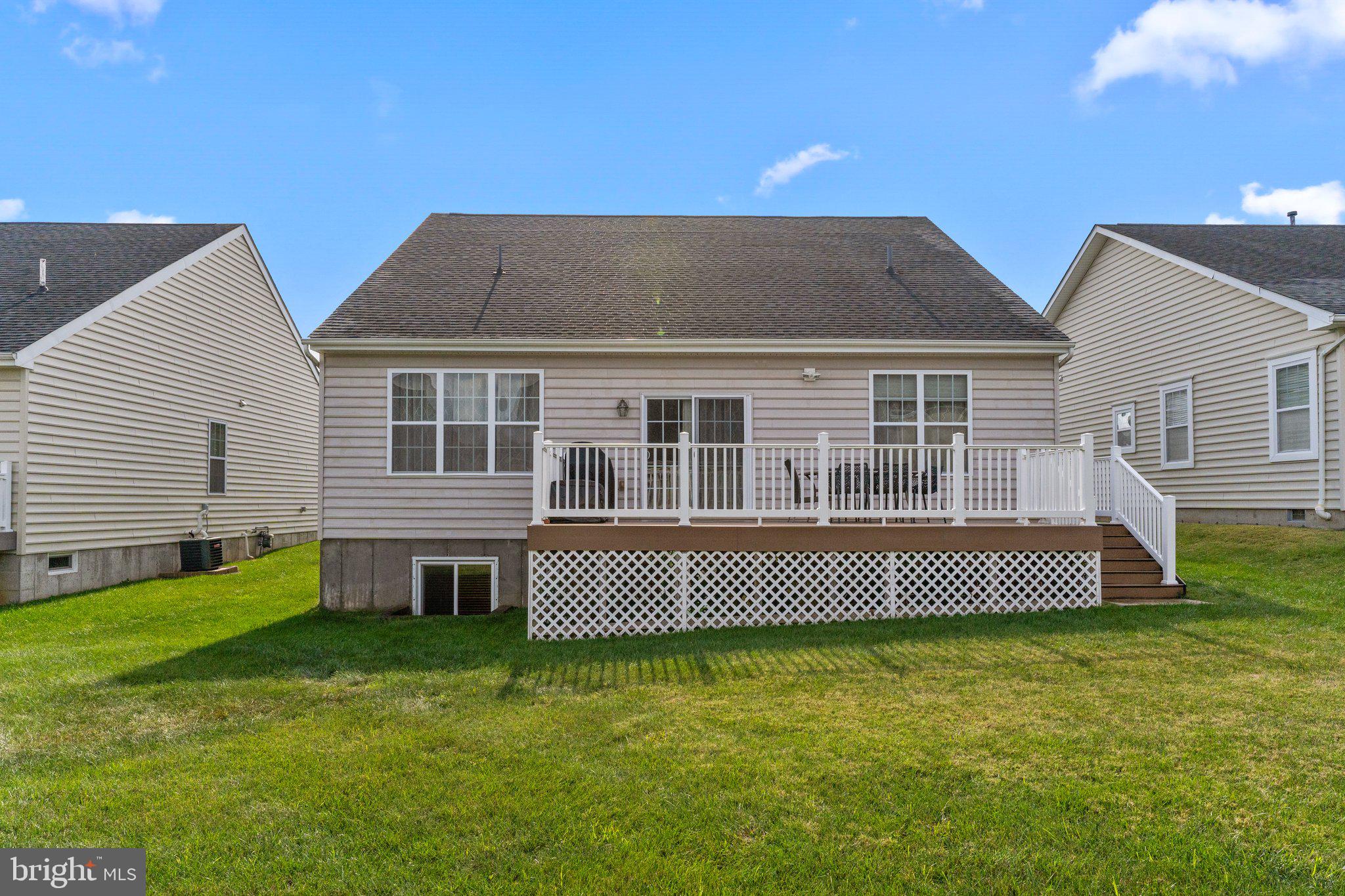 ARBOURS AT EAGLE POINT - Residential