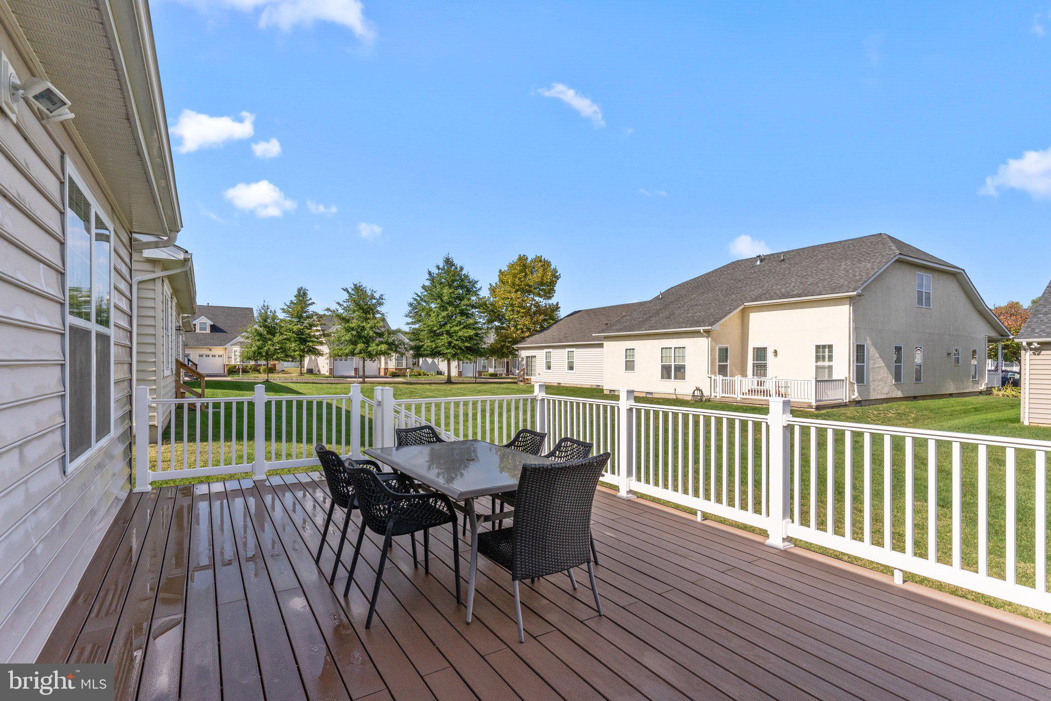 ARBOURS AT EAGLE POINT - Residential