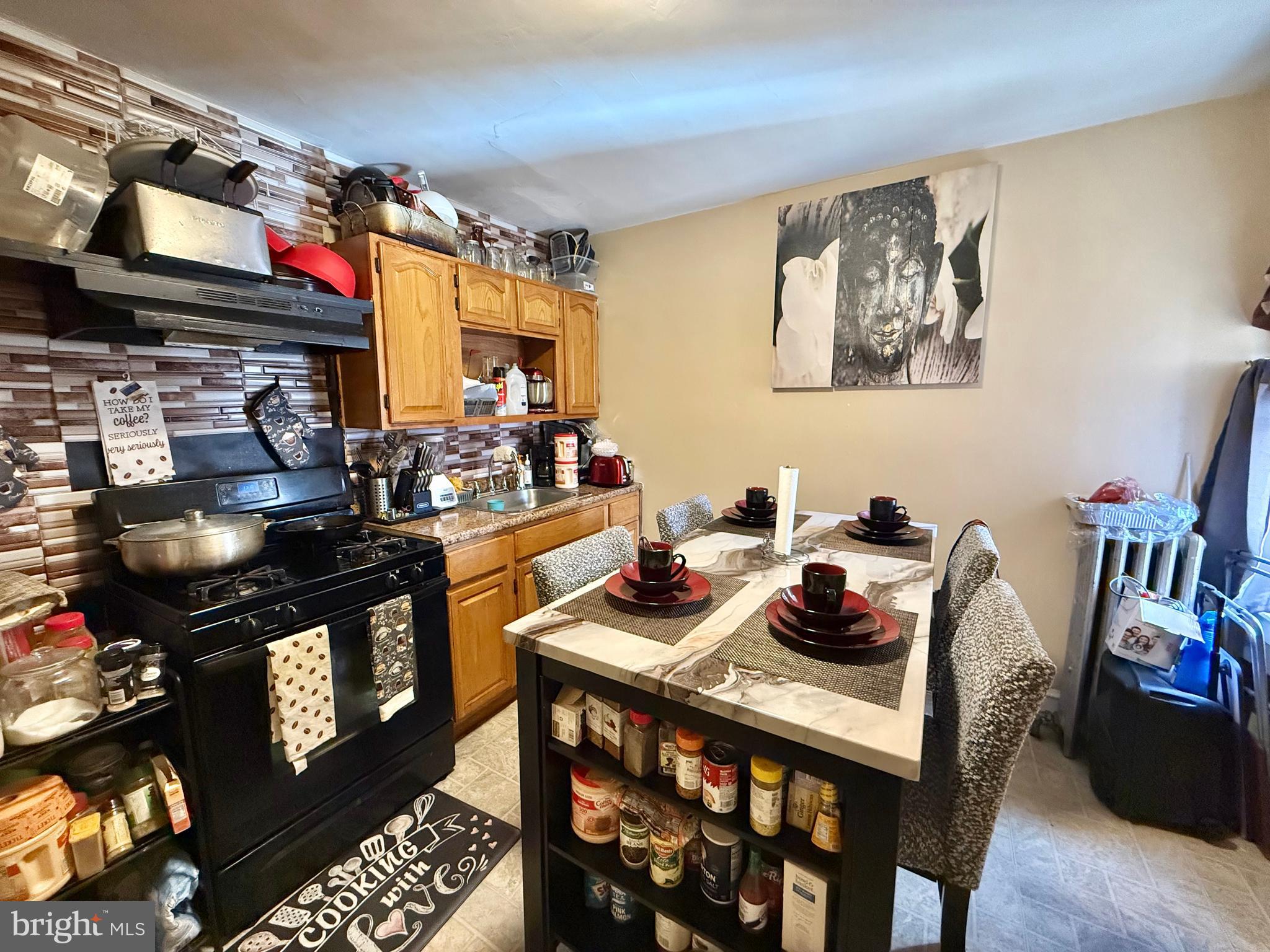 OXFORD CIRCLE - Residential Income