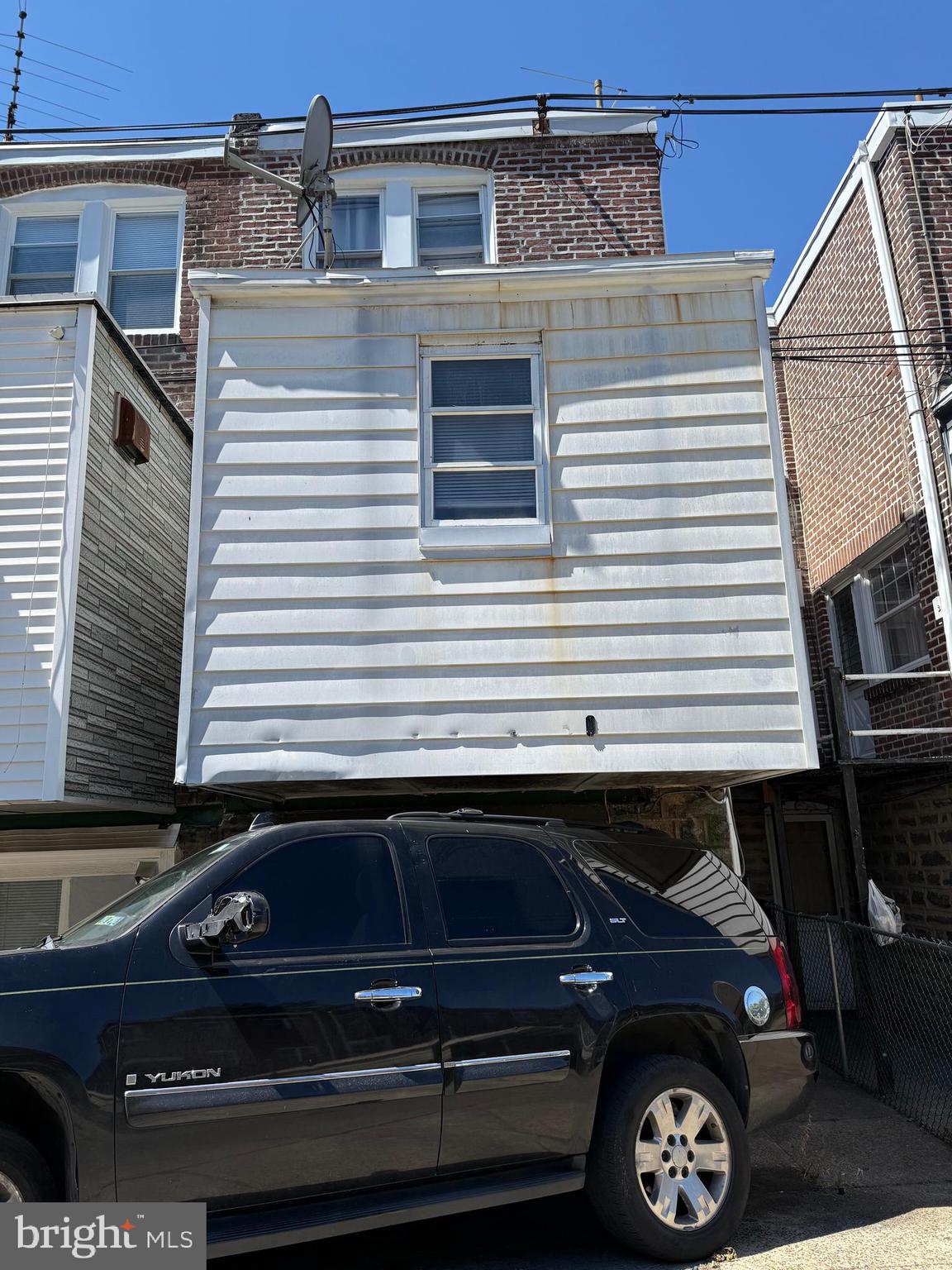 OXFORD CIRCLE - Residential Income