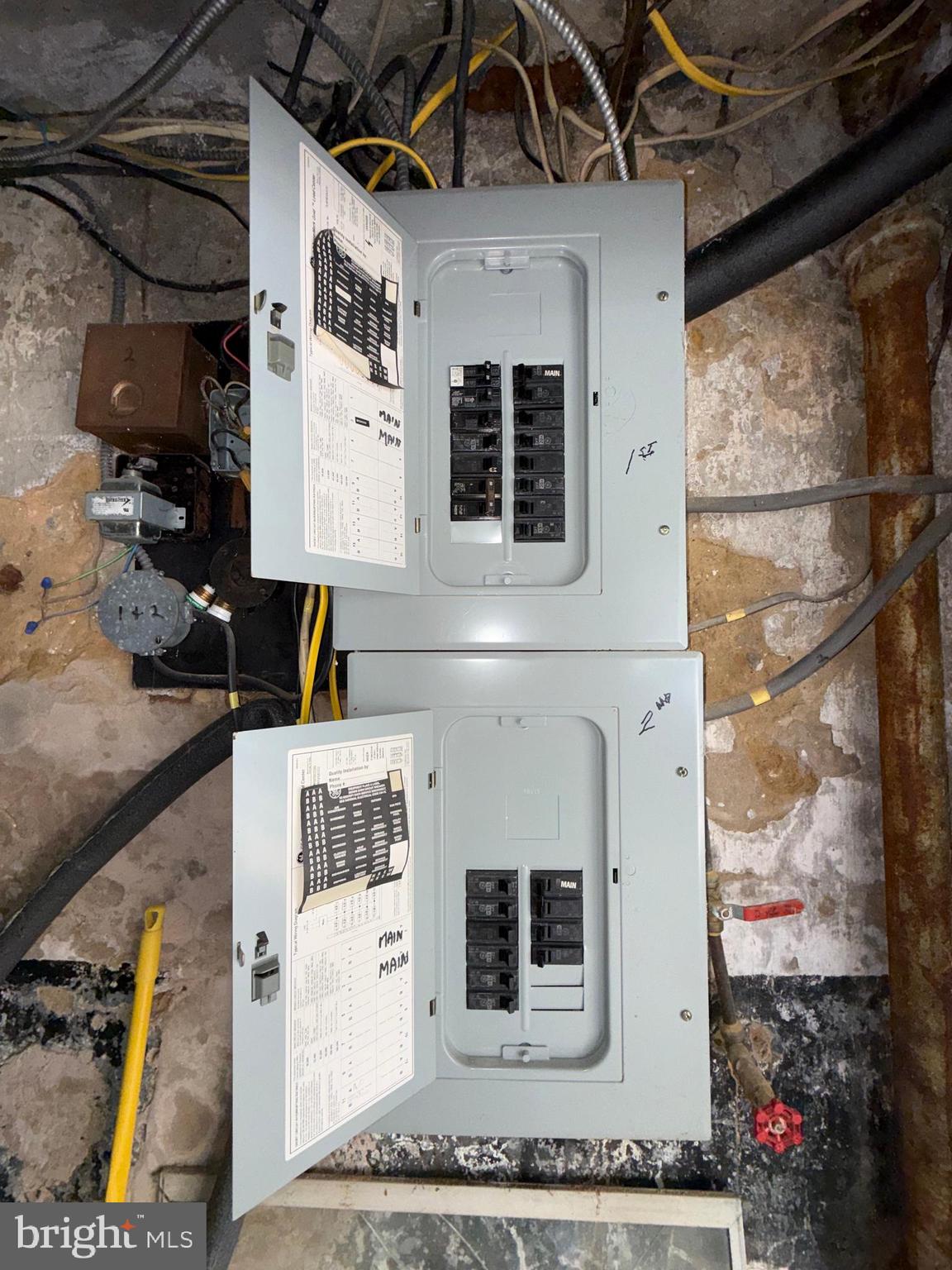 OXFORD CIRCLE - Residential Income