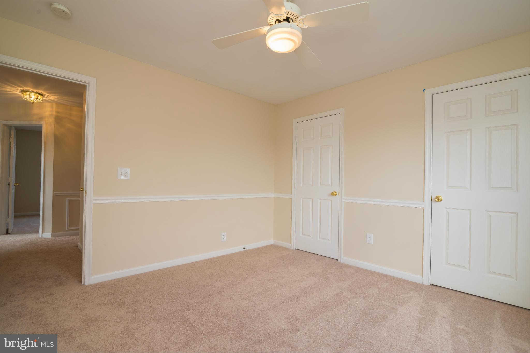 SIGNATURE AT BROADLANDS - Residential