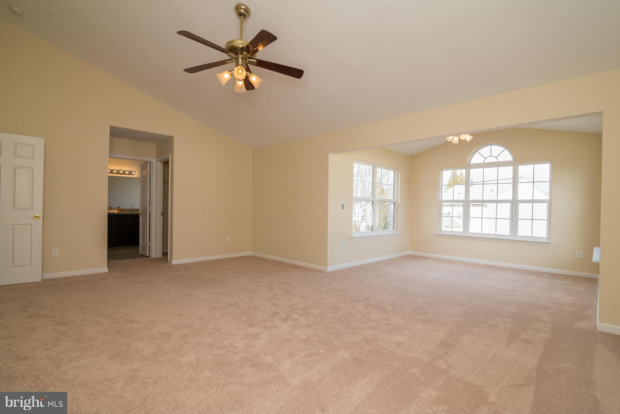 SIGNATURE AT BROADLANDS - Residential