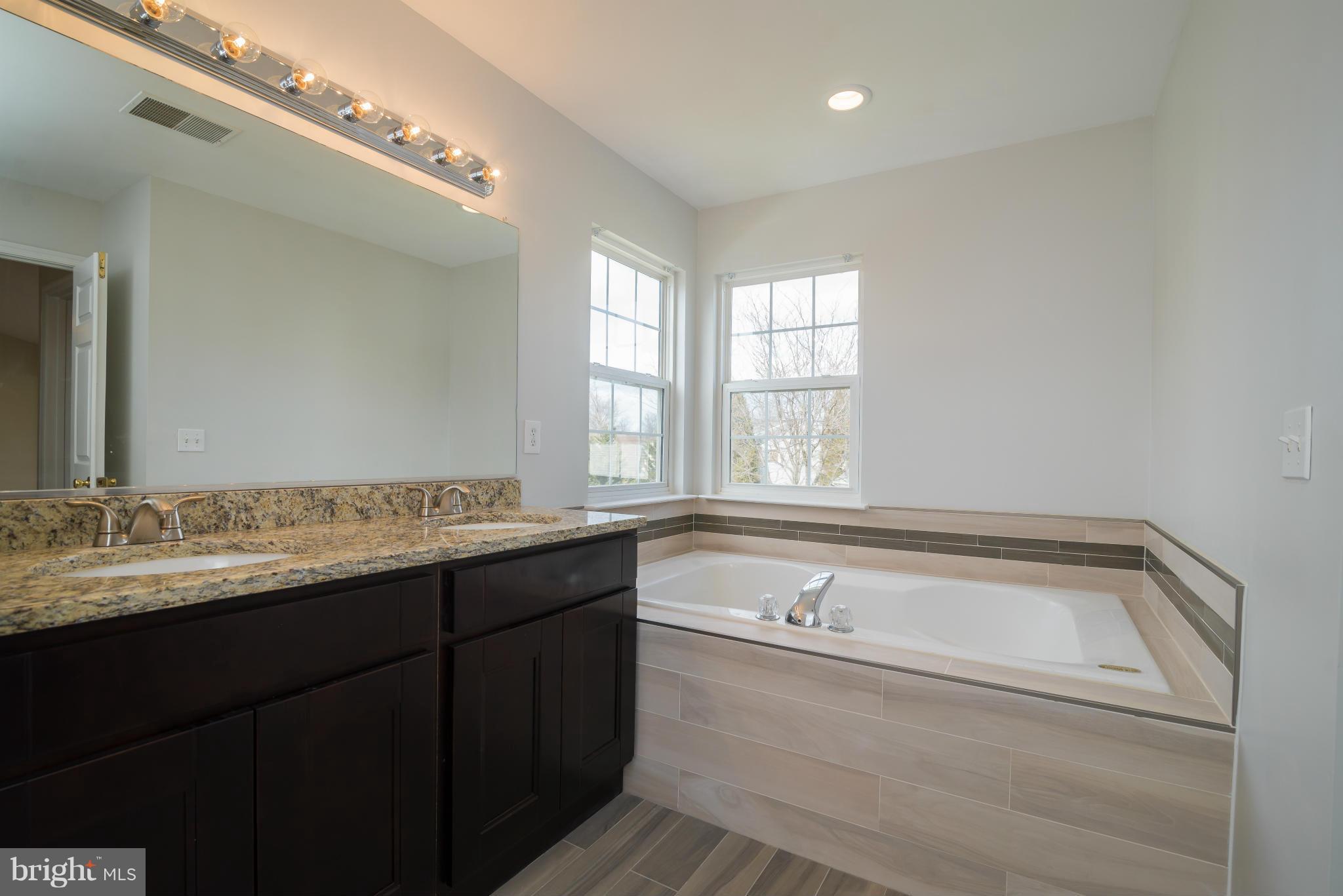 SIGNATURE AT BROADLANDS - Residential