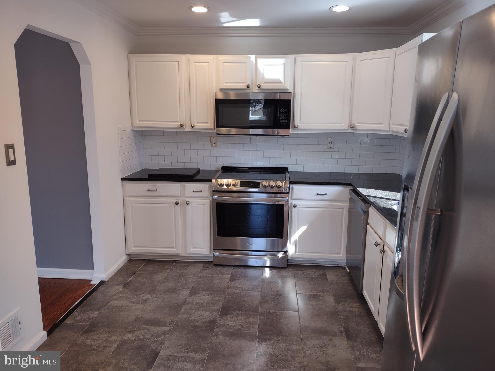 ROSEDALE ESTATES - Residential Lease