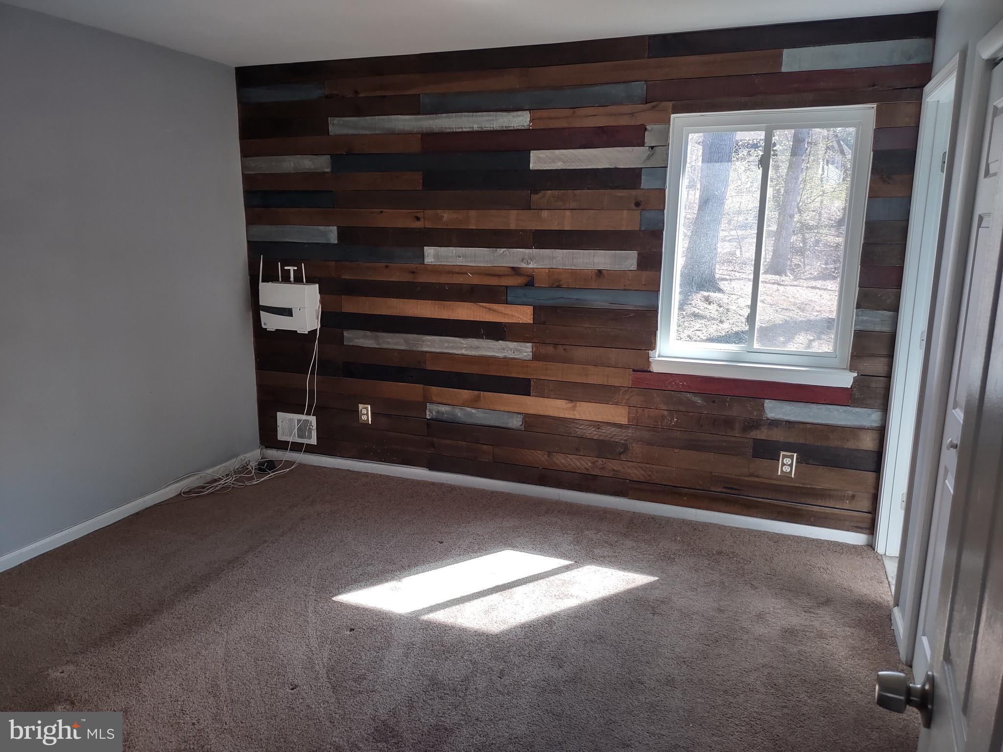 ROSEDALE ESTATES - Residential Lease