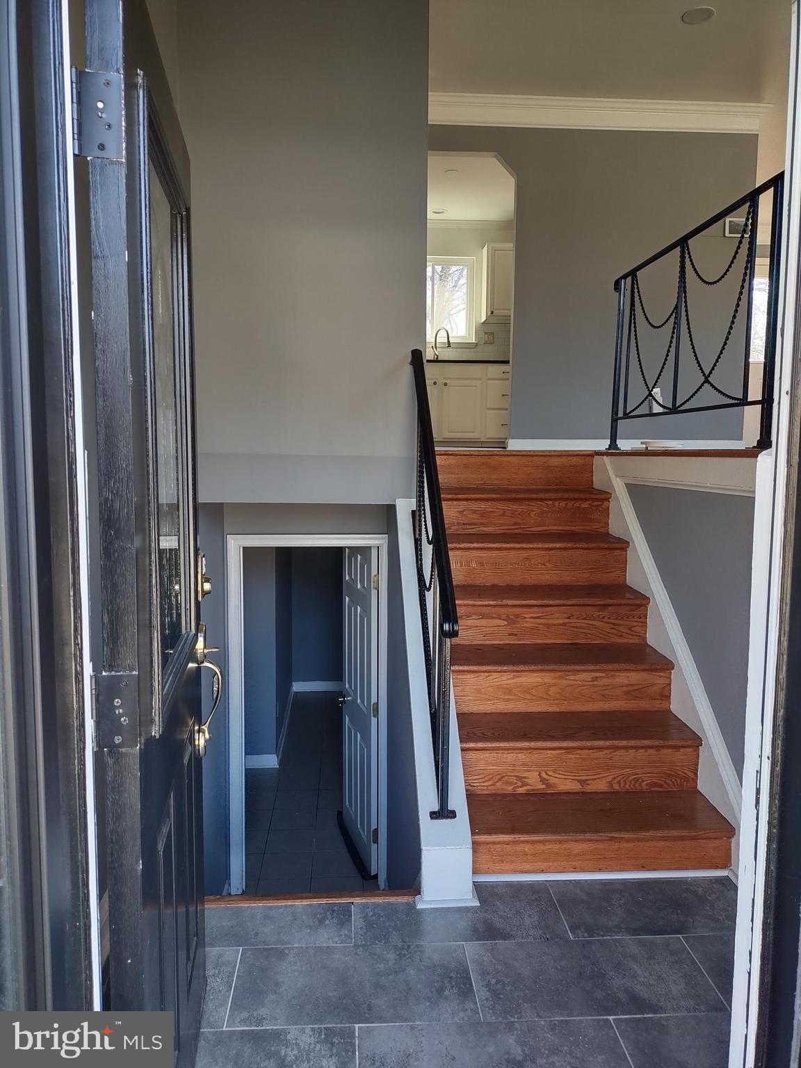 ROSEDALE ESTATES - Residential Lease