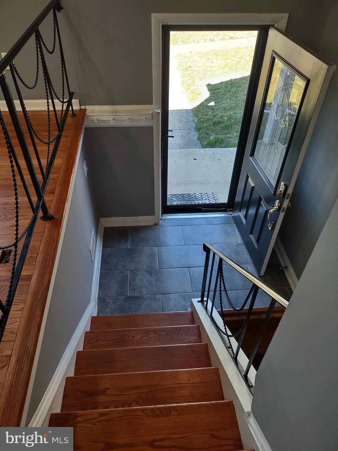 ROSEDALE ESTATES - Residential Lease