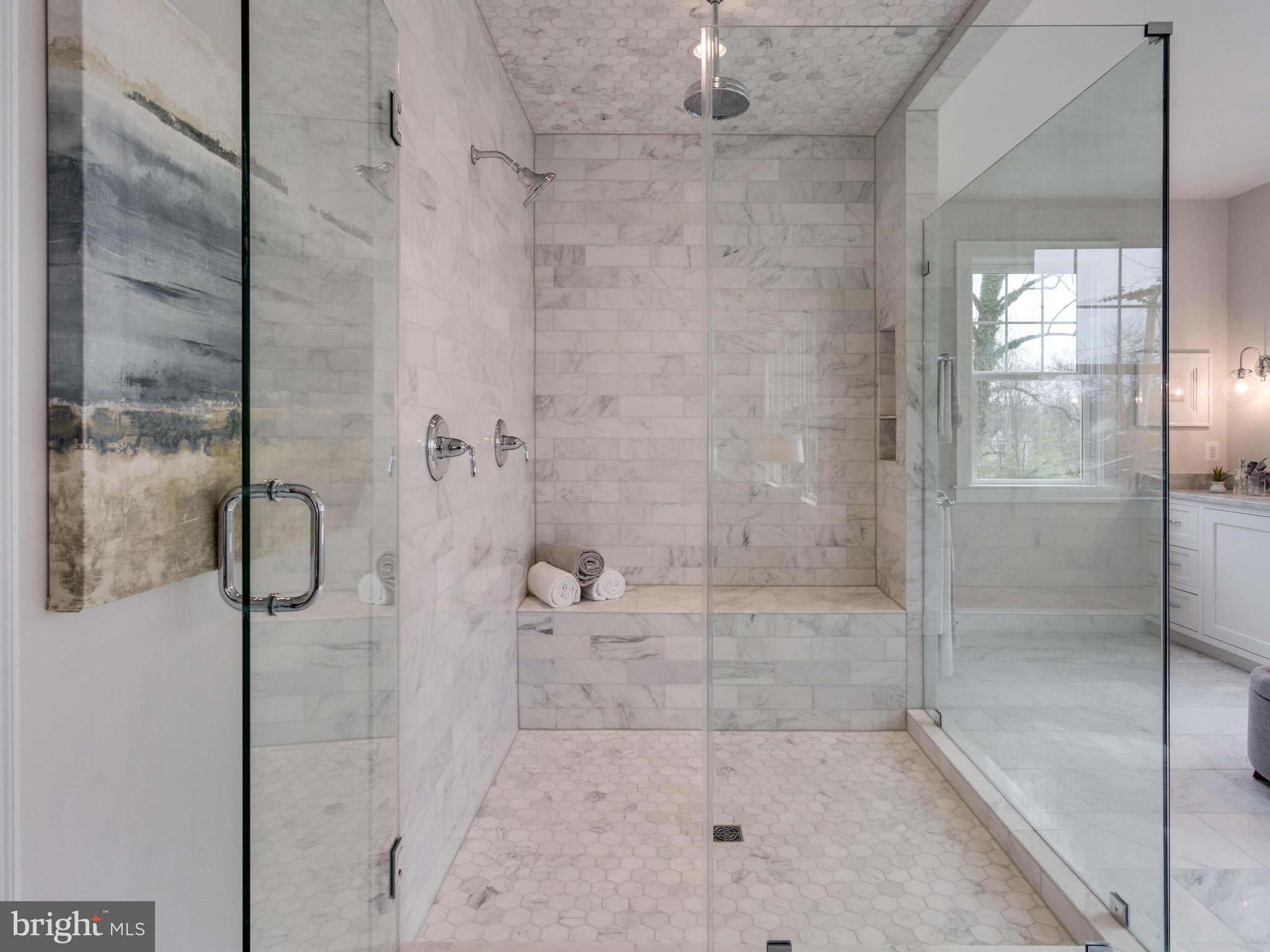 VIENNA WOODS - Residential