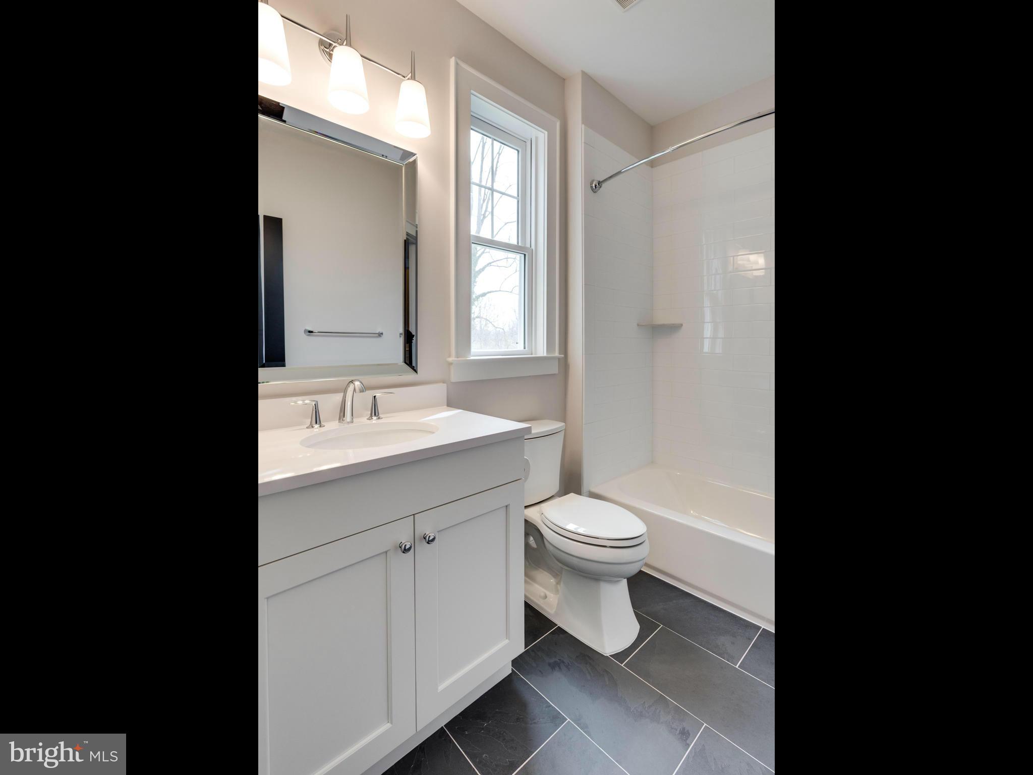 VIENNA WOODS - Residential