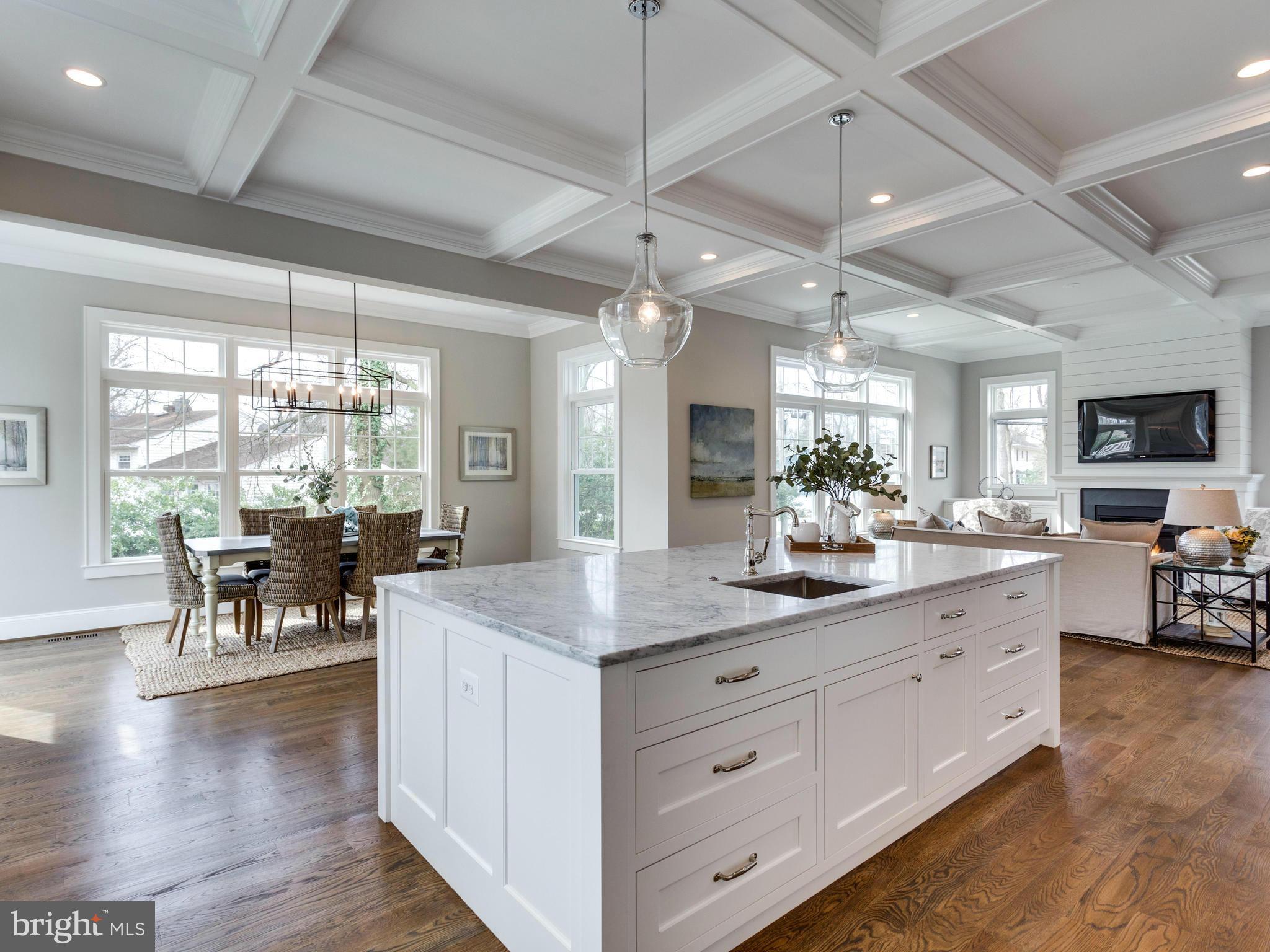 VIENNA WOODS - Residential