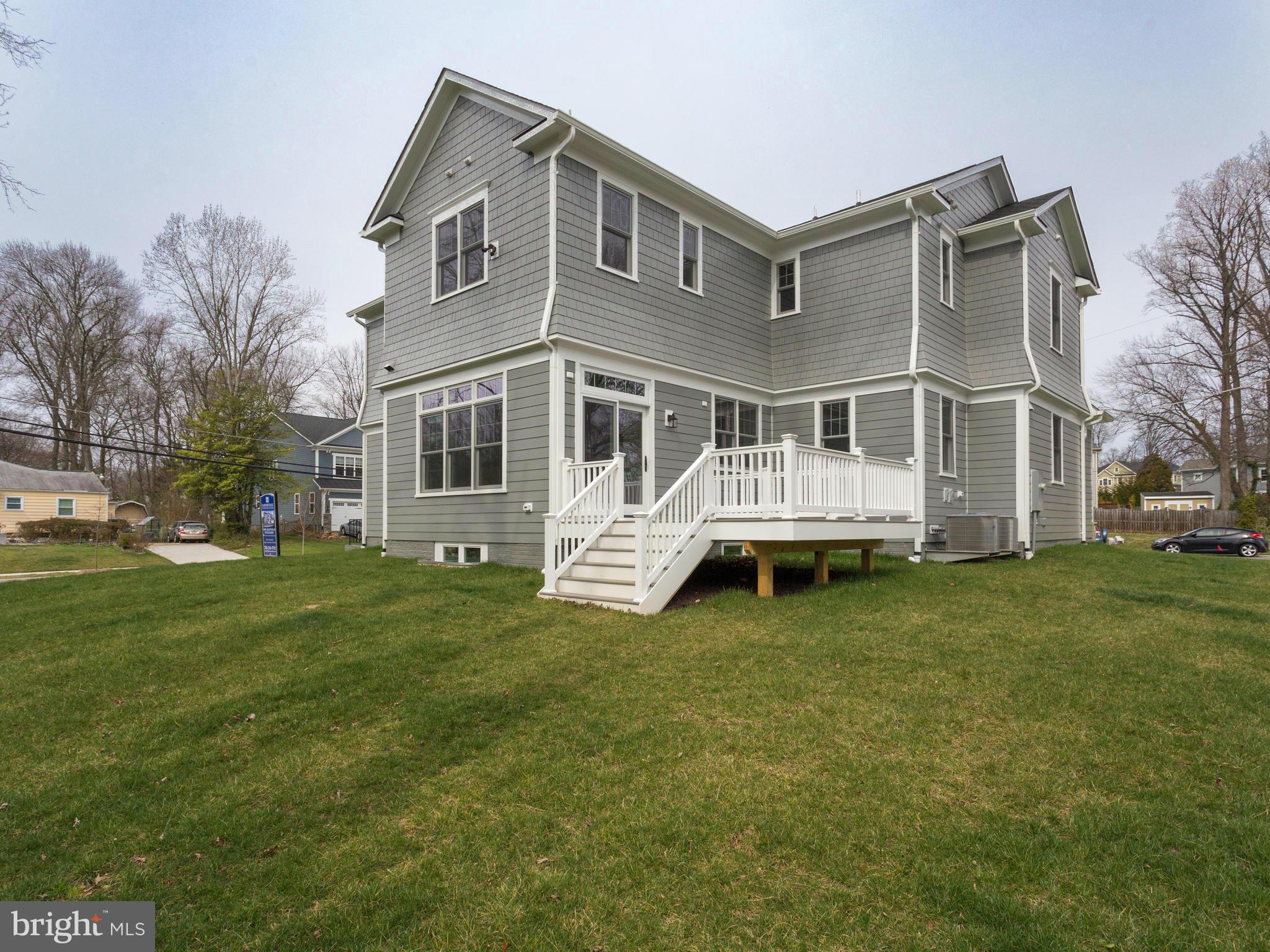 VIENNA WOODS - Residential