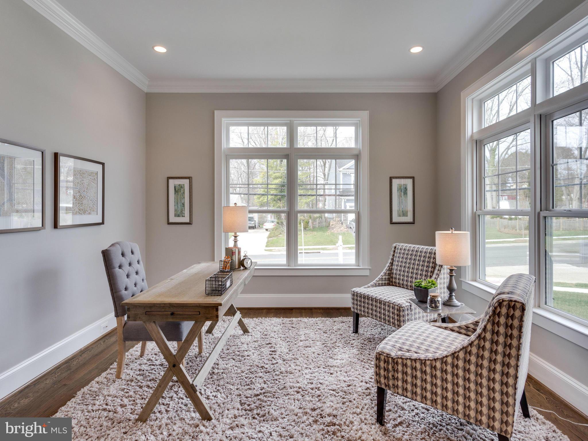 VIENNA WOODS - Residential