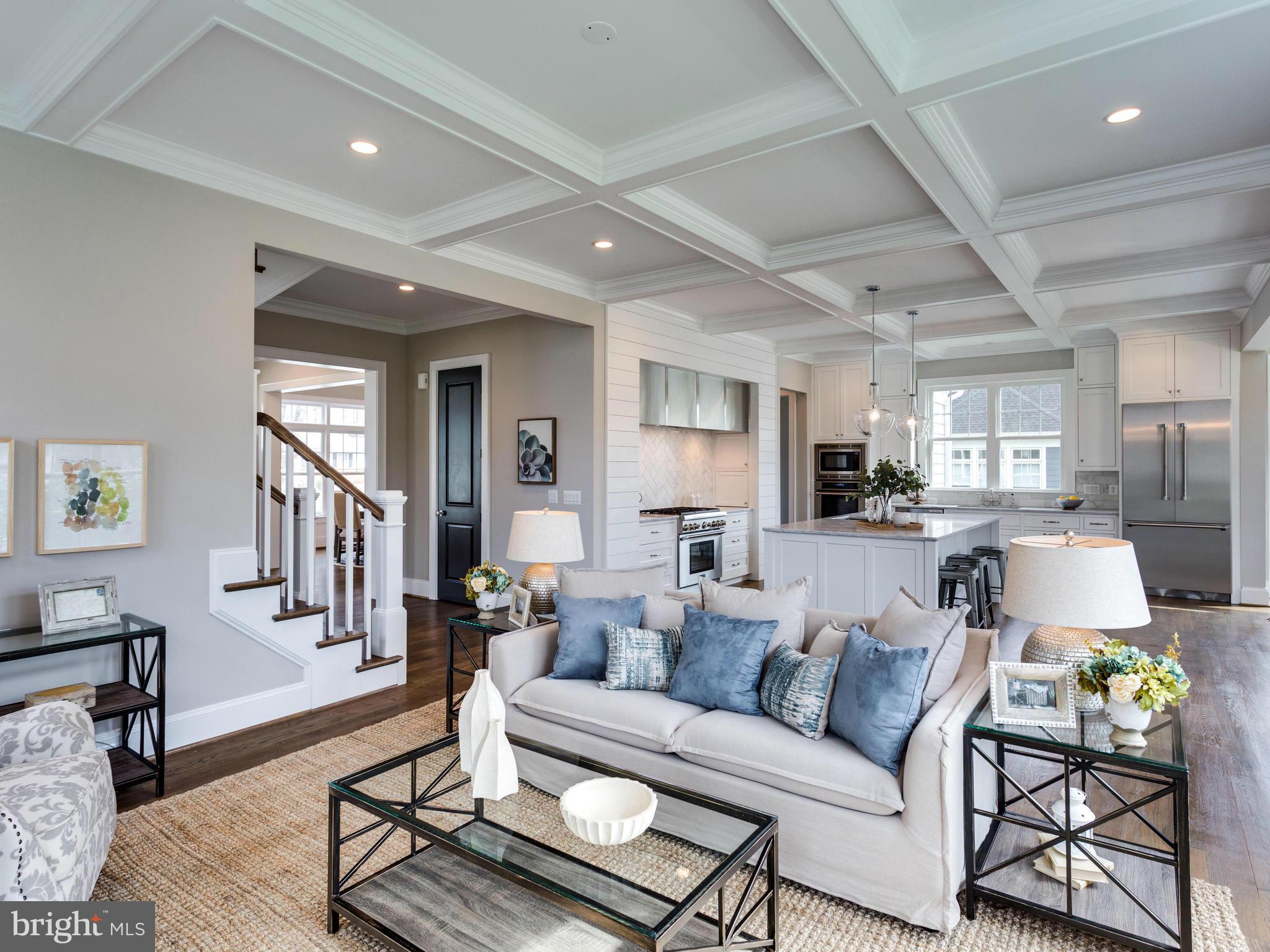 VIENNA WOODS - Residential