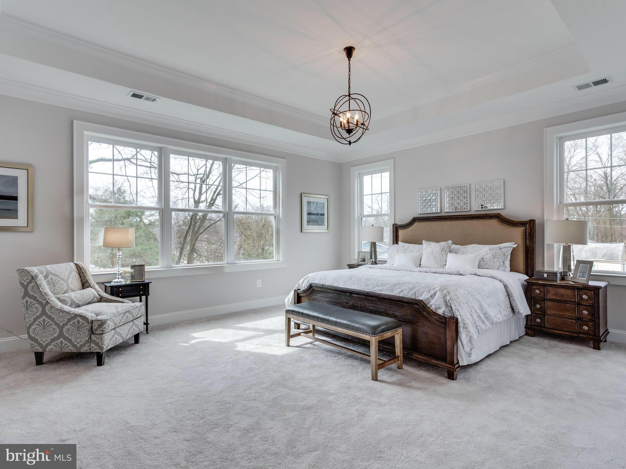 VIENNA WOODS - Residential