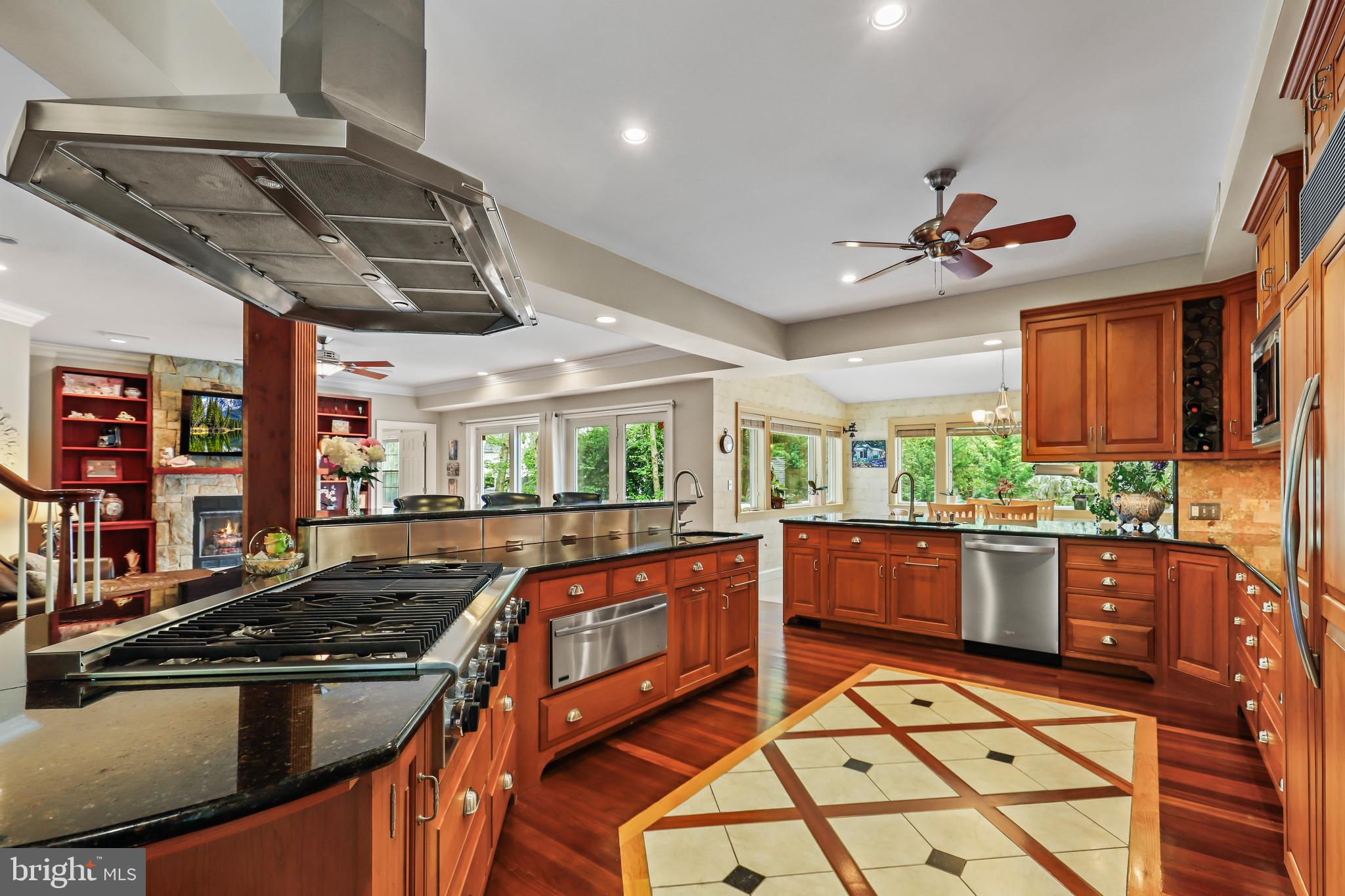 PLYMOUTH HAVEN - Residential