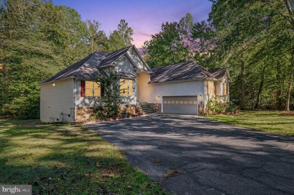 211 BATTLEFIELD RD, LOCUST GROVE, VA 22508 - Image 9099fbcc23d2a20c511355a90d20b818/2544846574