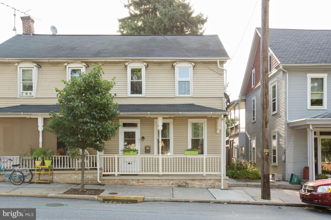 LITITZ BOROUGH - Residential