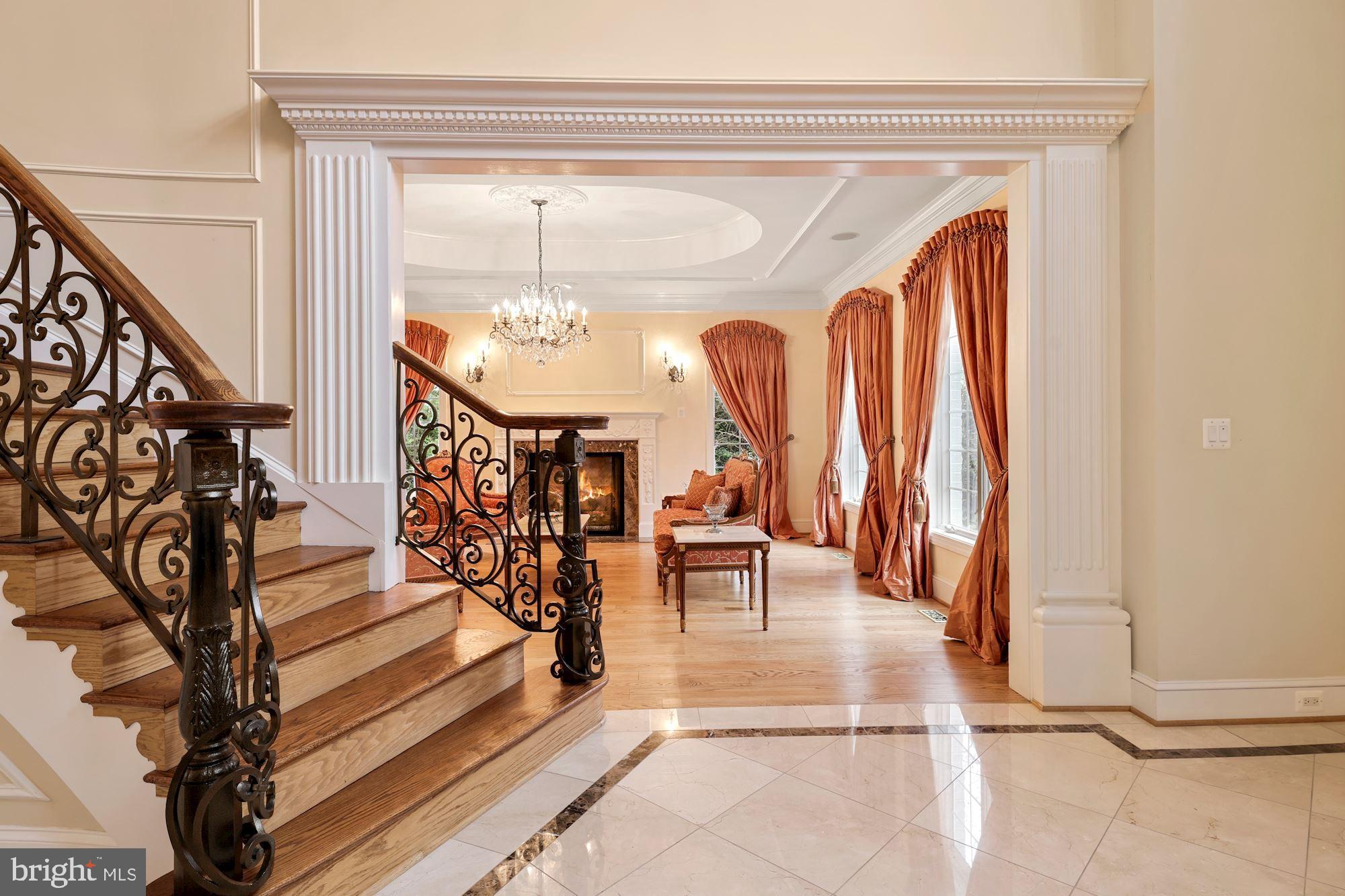 RIVER OAKS - Residential