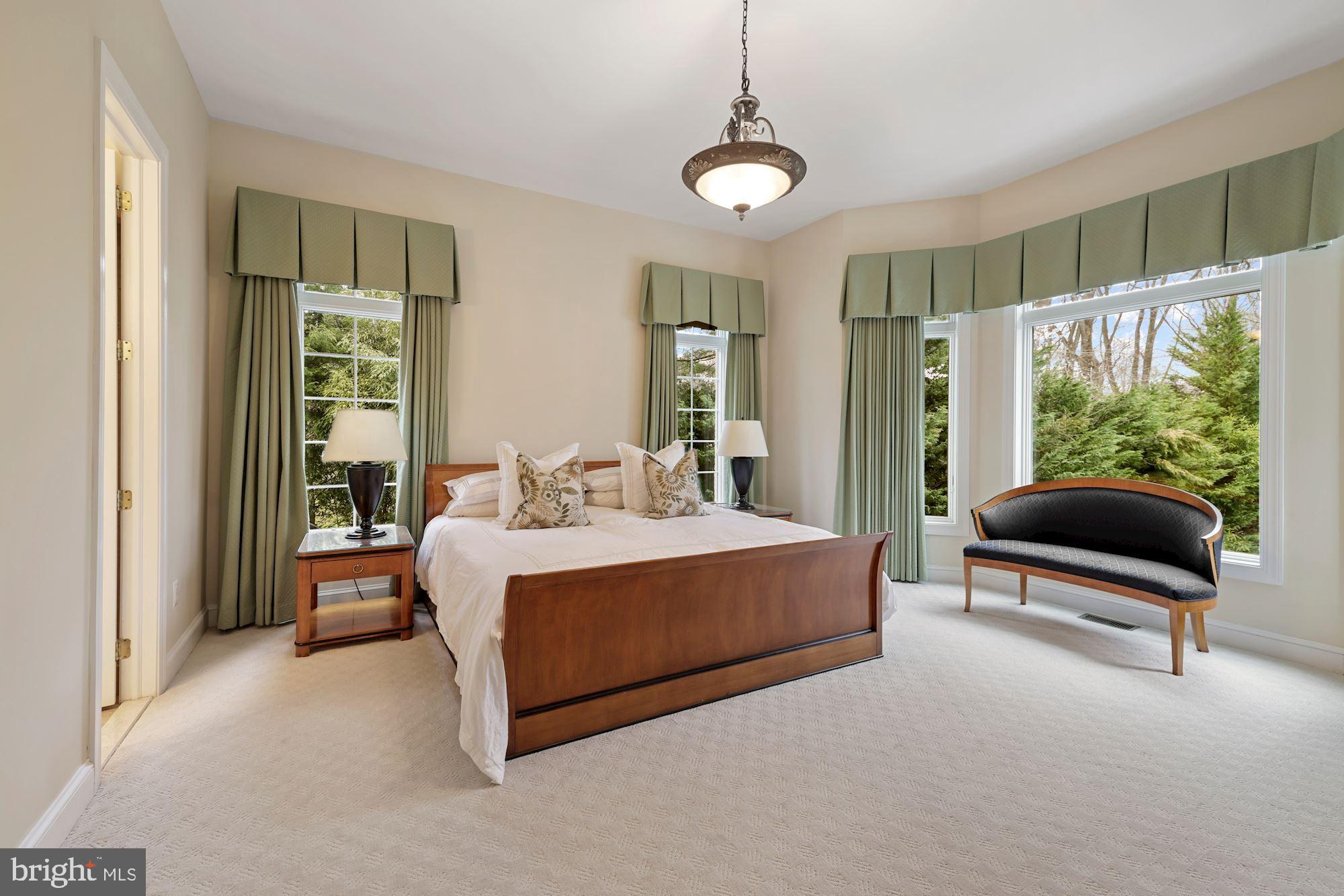 RIVER OAKS - Residential