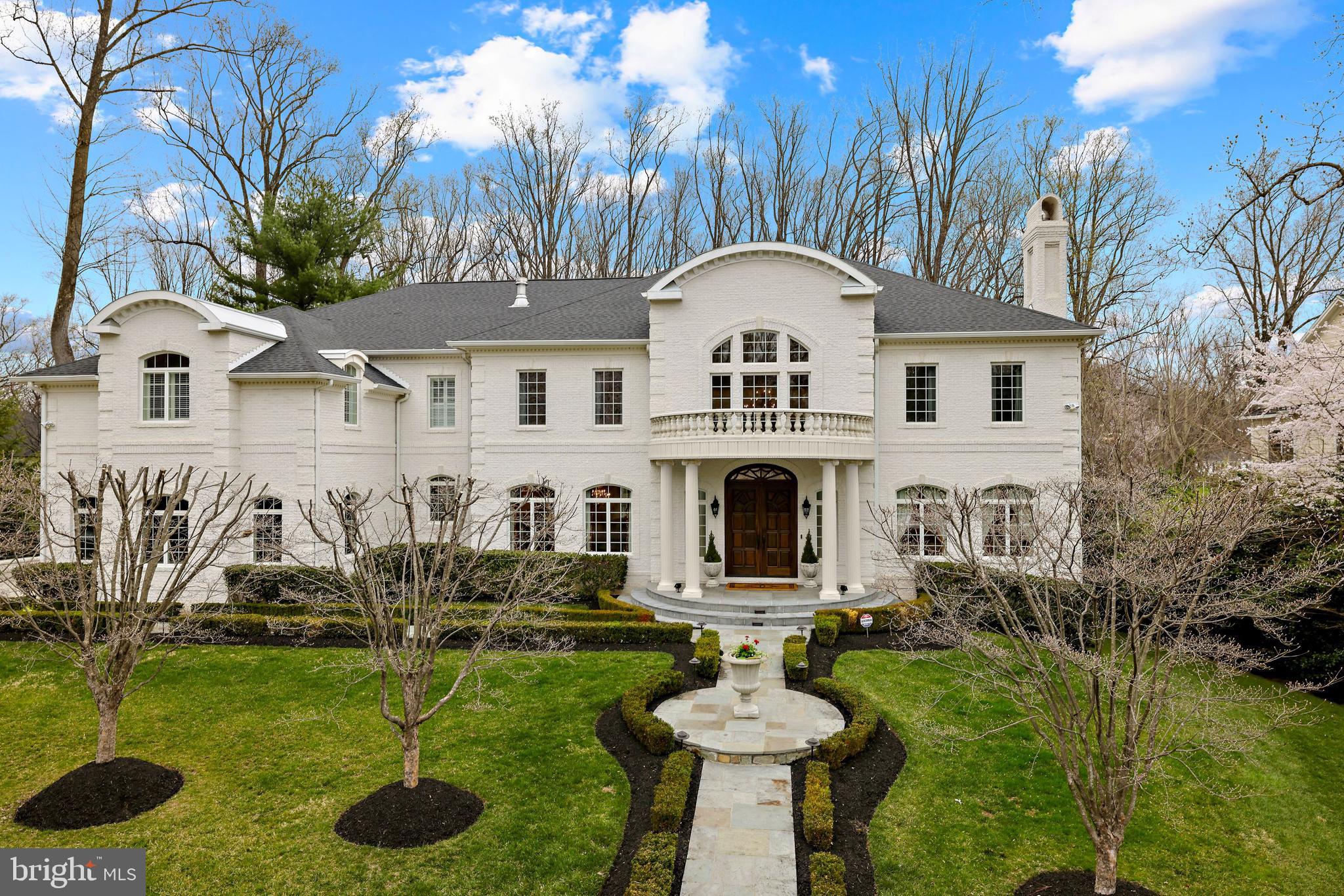 RIVER OAKS - Residential