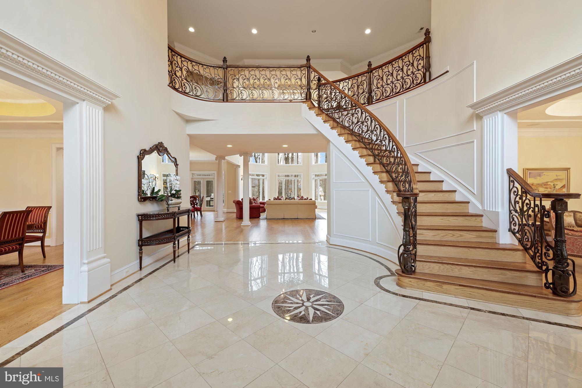 RIVER OAKS - Residential