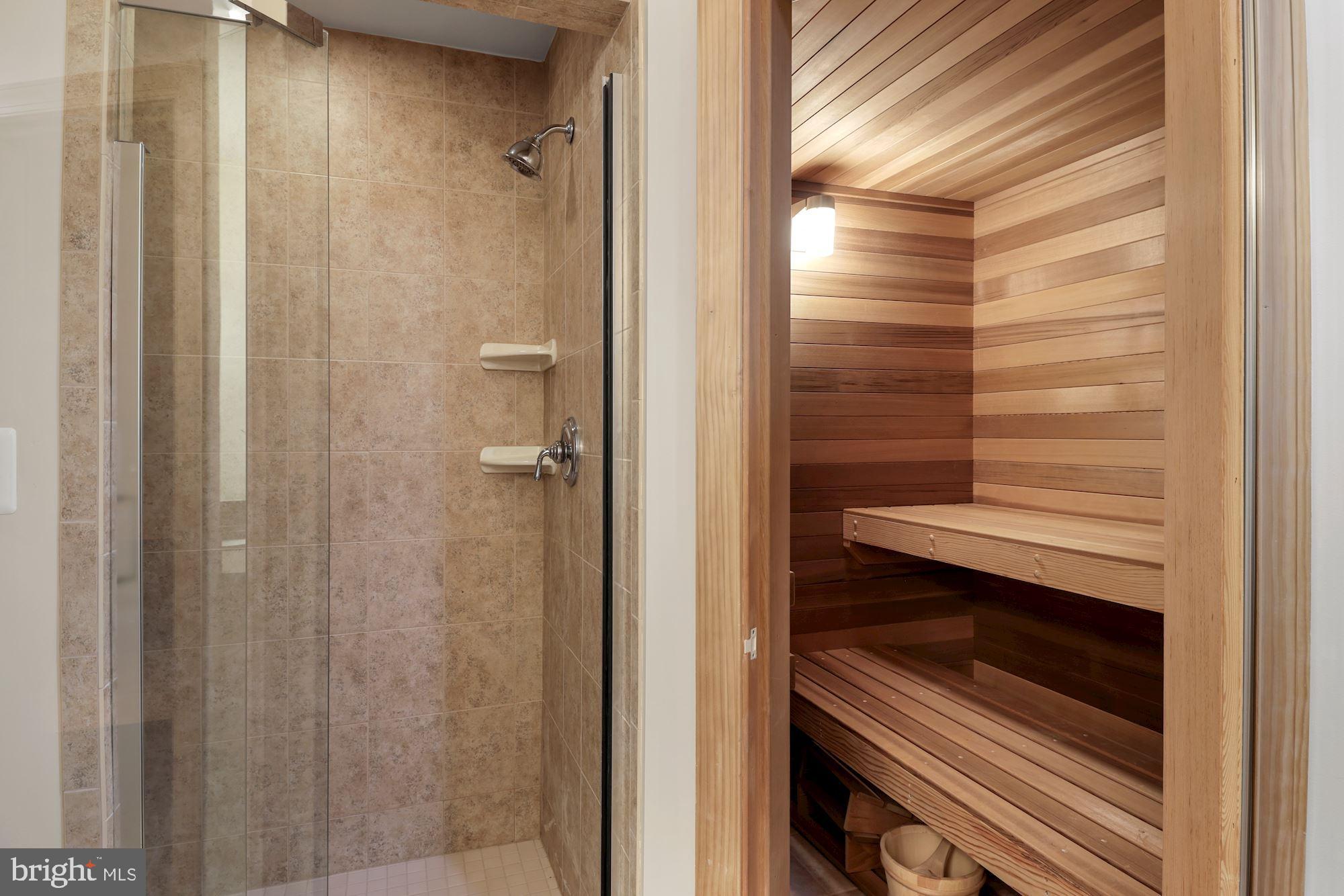 RIVER OAKS - Residential