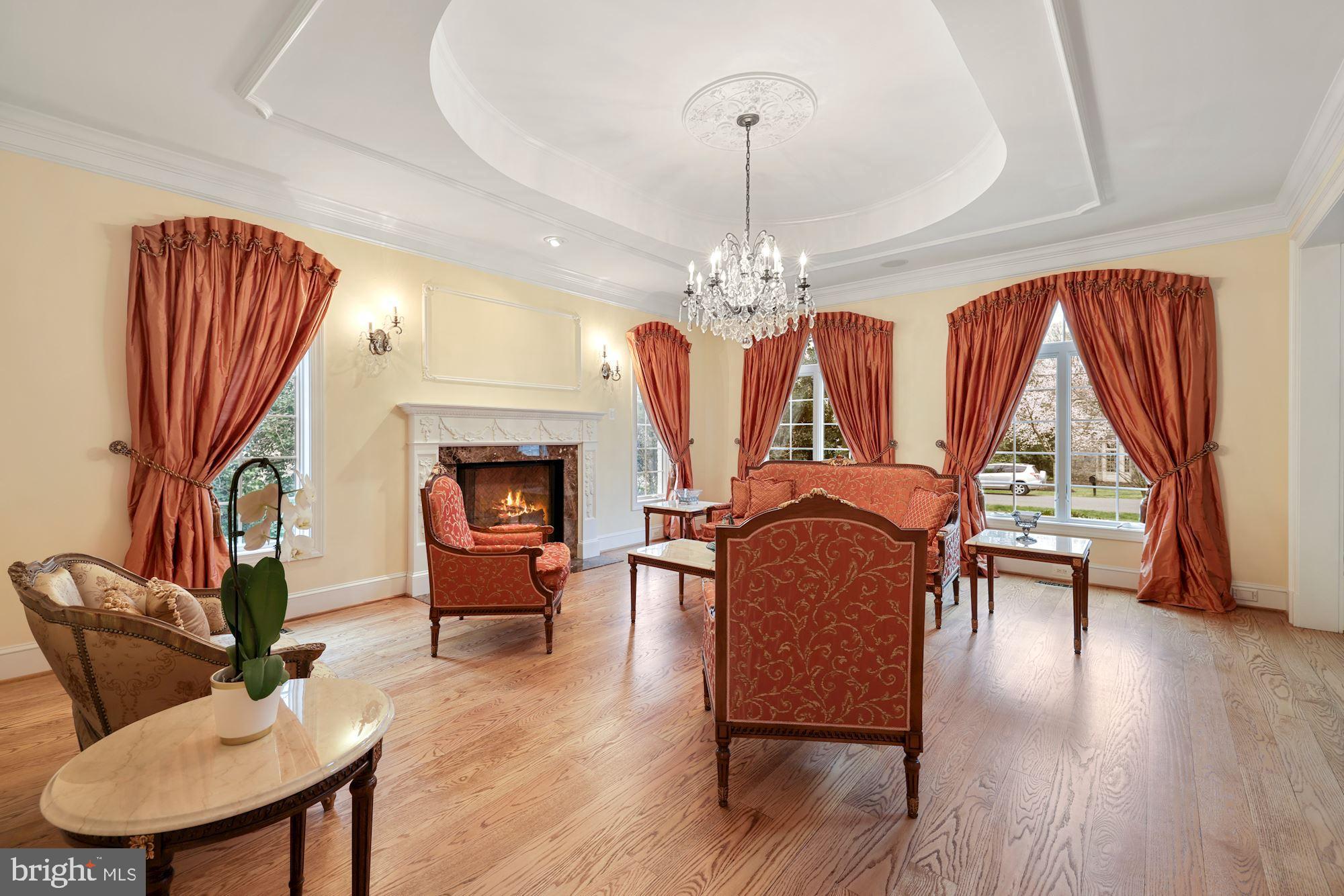 RIVER OAKS - Residential