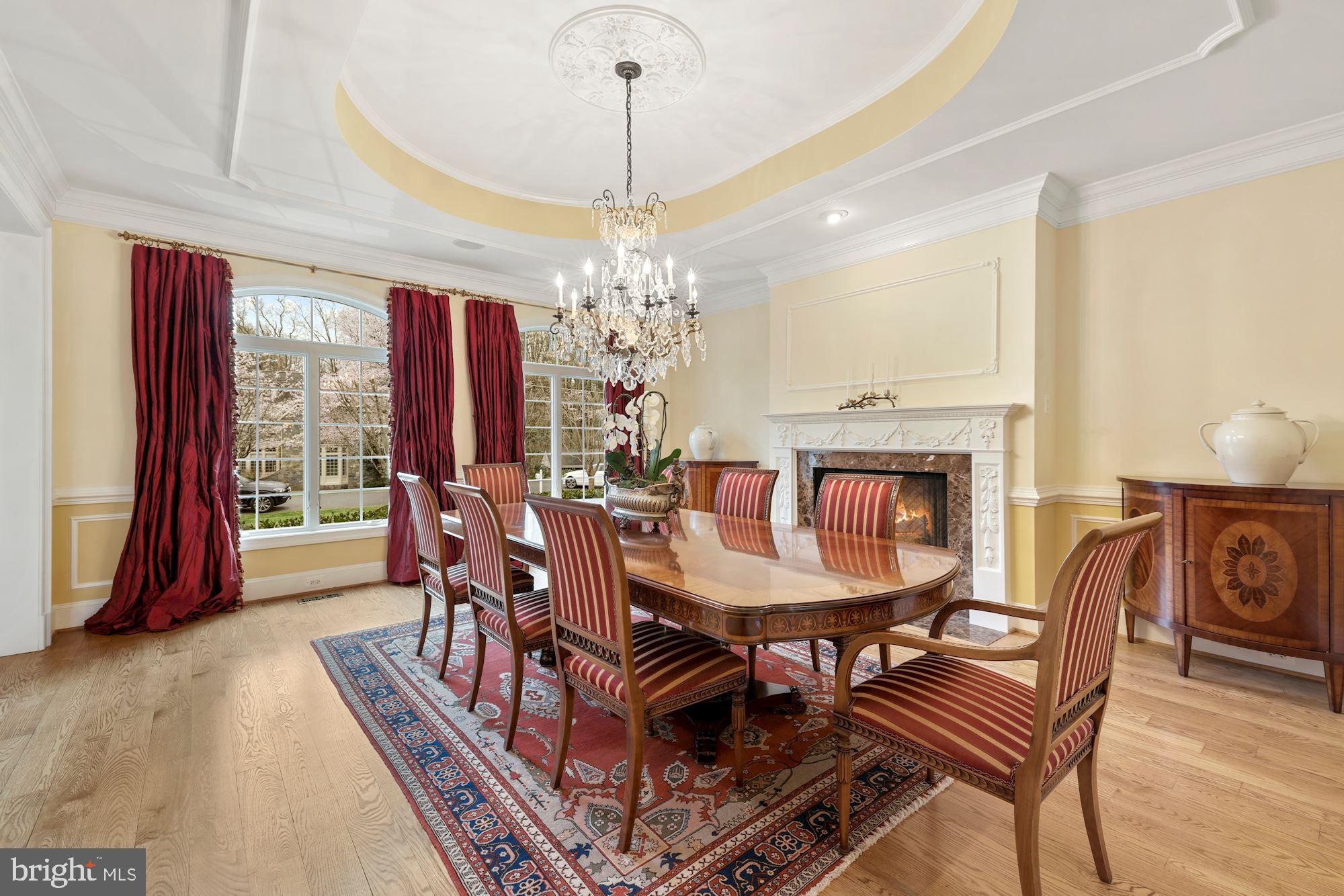 RIVER OAKS - Residential